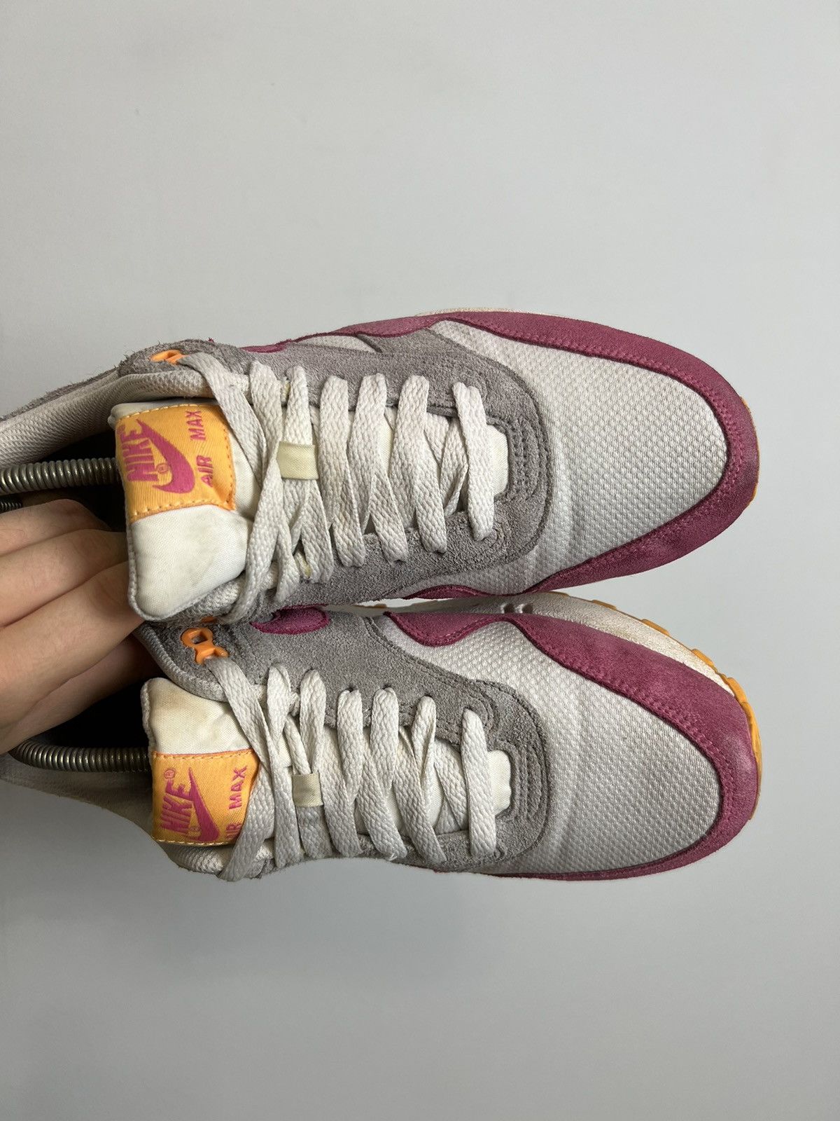 Nike RARE NIKE AIR MAX 1 ESSENTIAL WOMEN'S 40EU 599820-107 Size US 8.5 / IT 38.5 - 4 Thumbnail