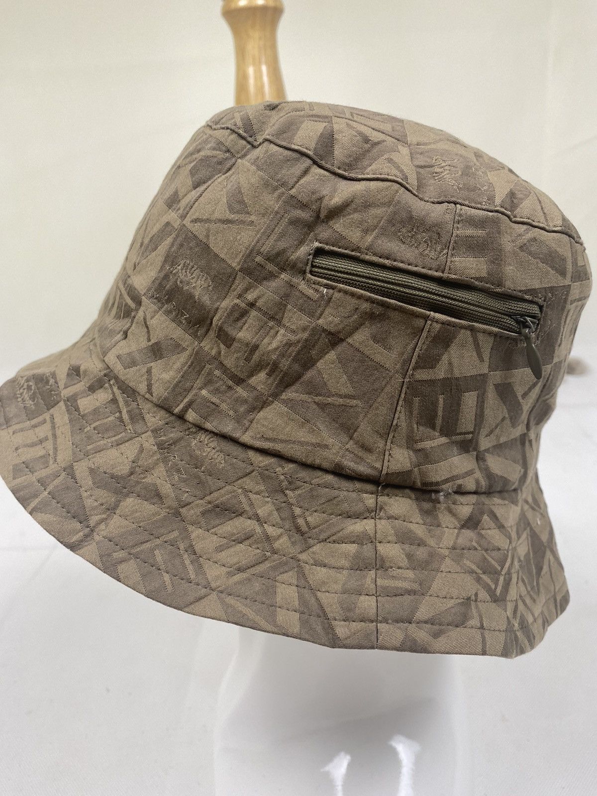 Krizia Uomo Krizia Uomo Monogram Revesible Bucket Hat Size ONE SIZE - 1 Thumbnail