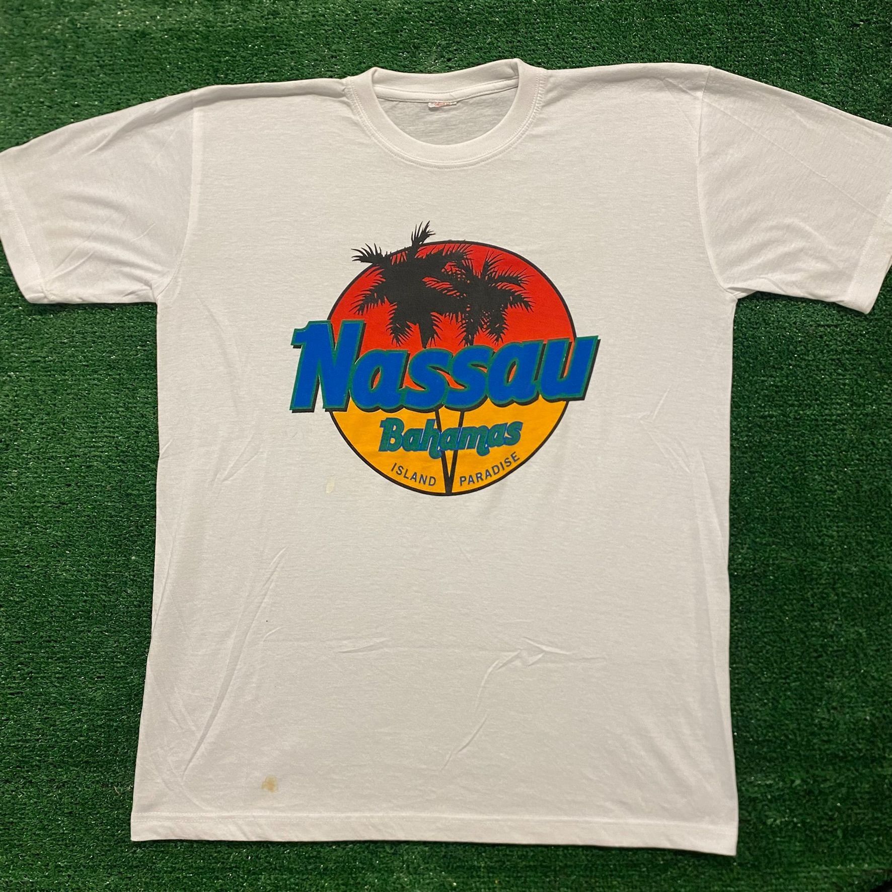 T-shirt Vintage Homme - Logo Brodé Îles Caïmans, Bleu Marine Taille L, Hefty Sun Island, Très Bon état