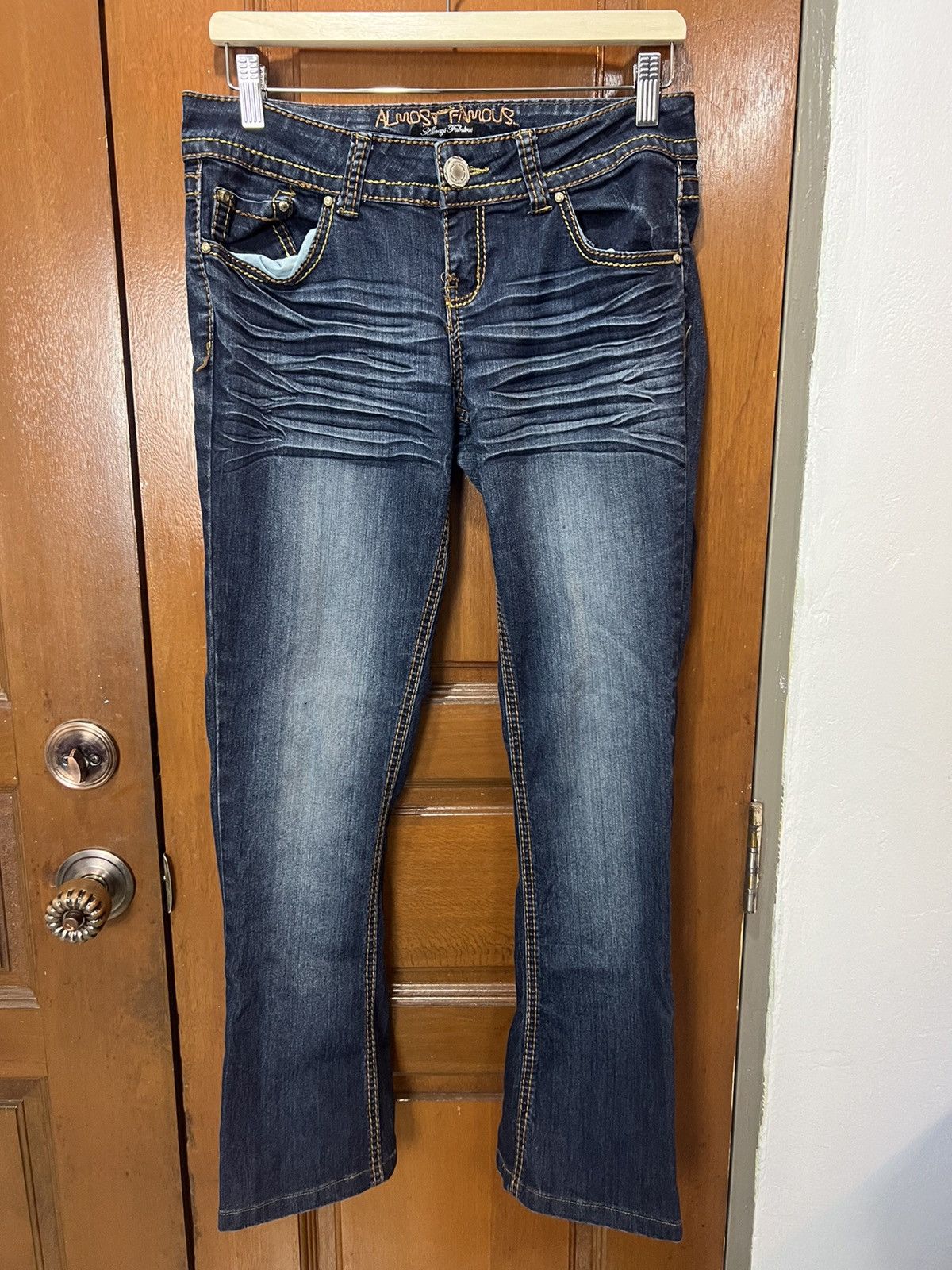 Japanese Brand × Vintage Embroidery Almost Famous Distressed Denim Size 31" - 3 Thumbnail