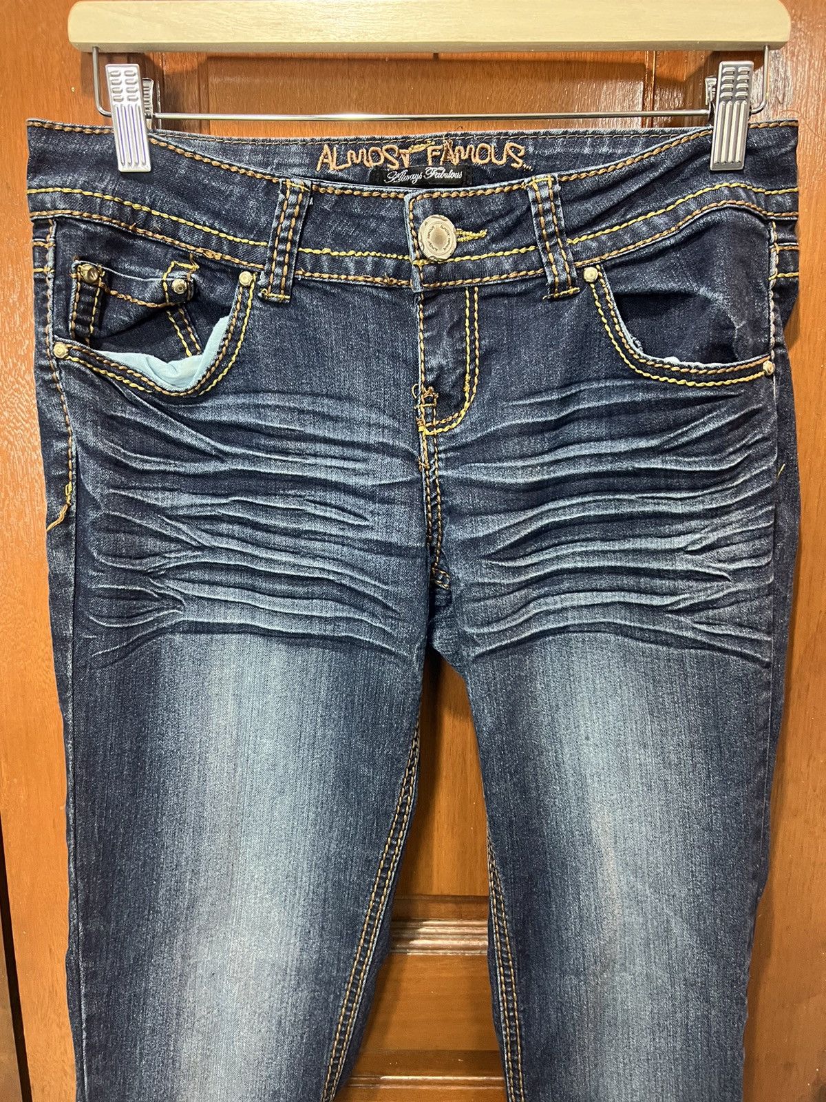 Japanese Brand × Vintage Embroidery Almost Famous Distressed Denim Size 31" - 4 Thumbnail