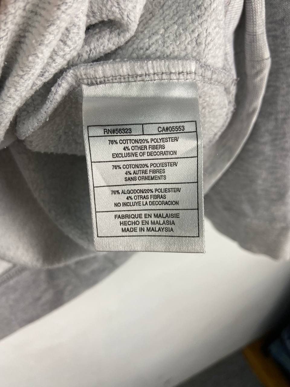 Nike Vintage Diatressed Nike Center Swoosh Sweatshirt Spellout Size US M / EU 48-50 / 2 - 4 Thumbnail