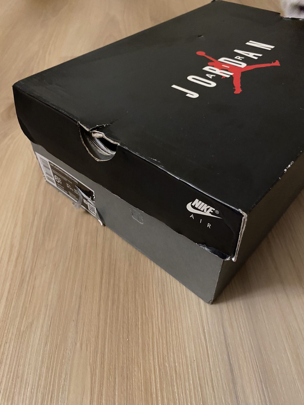 Jordan Brand Jordan 11 Jubilee GS Size US 6.5 / EU 39-40 - 7 Thumbnail