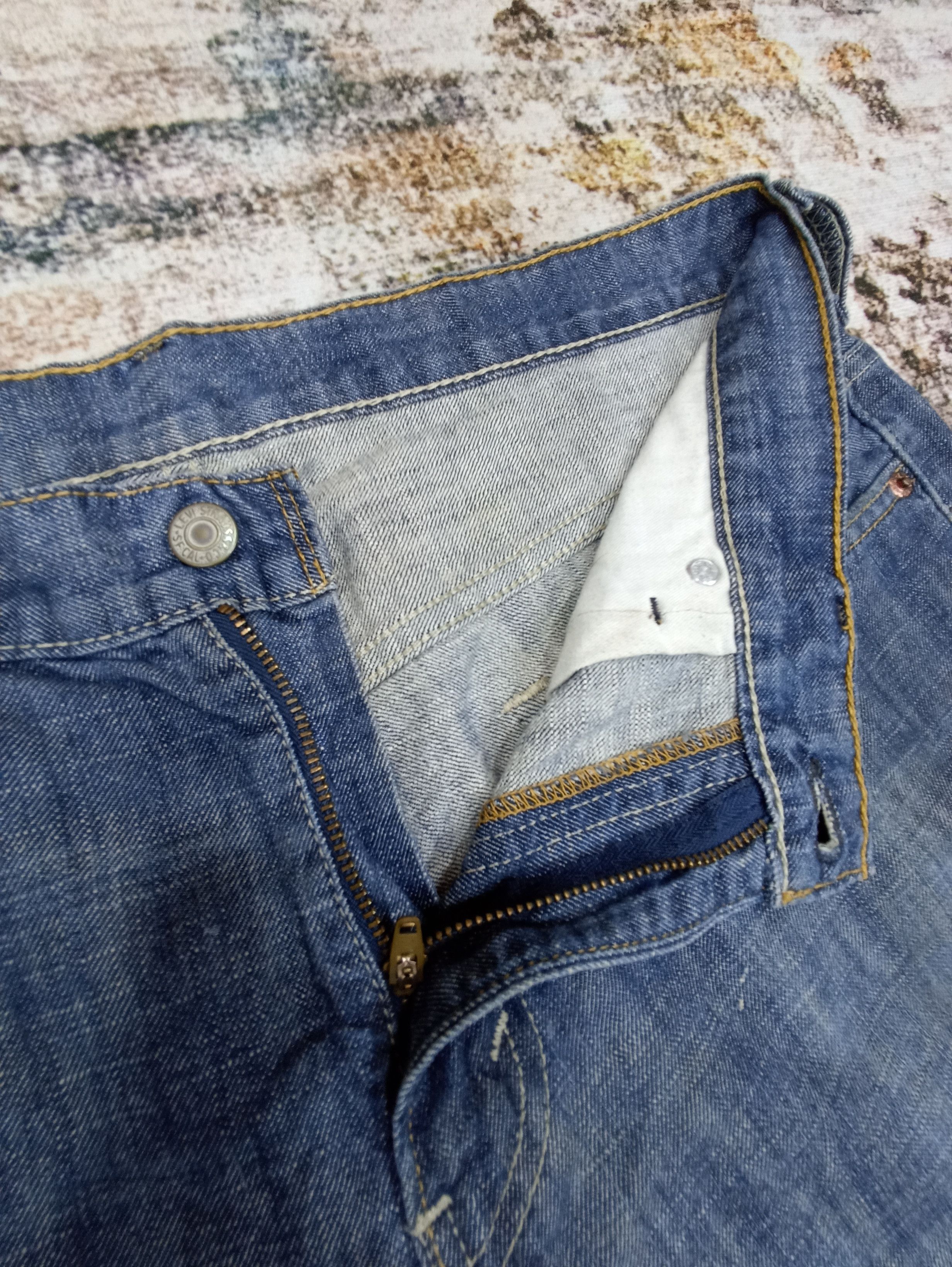 Jean × Levi's × Vintage Vintage Levi's 569 Painted Jeans J090 Size US 36 / EU 52 - 3 Thumbnail