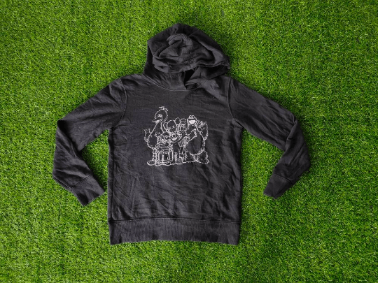 Kaws × Uniqlo Kaws x Sesame Street x UT Hoodie Size Small Size US S / EU 44-46 / 1 - 1 Thumbnail