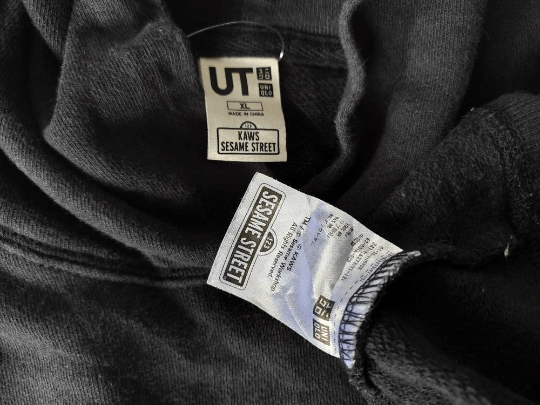 Kaws × Uniqlo Kaws x Sesame Street x UT Hoodie Size XL Size US XL / EU 56 / 4 - 3 Thumbnail
