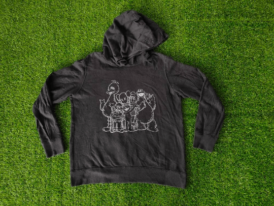 Kaws × Uniqlo Kaws x Sesame Street x UT Hoodie Size XL Size US XL / EU 56 / 4 - 1 Thumbnail