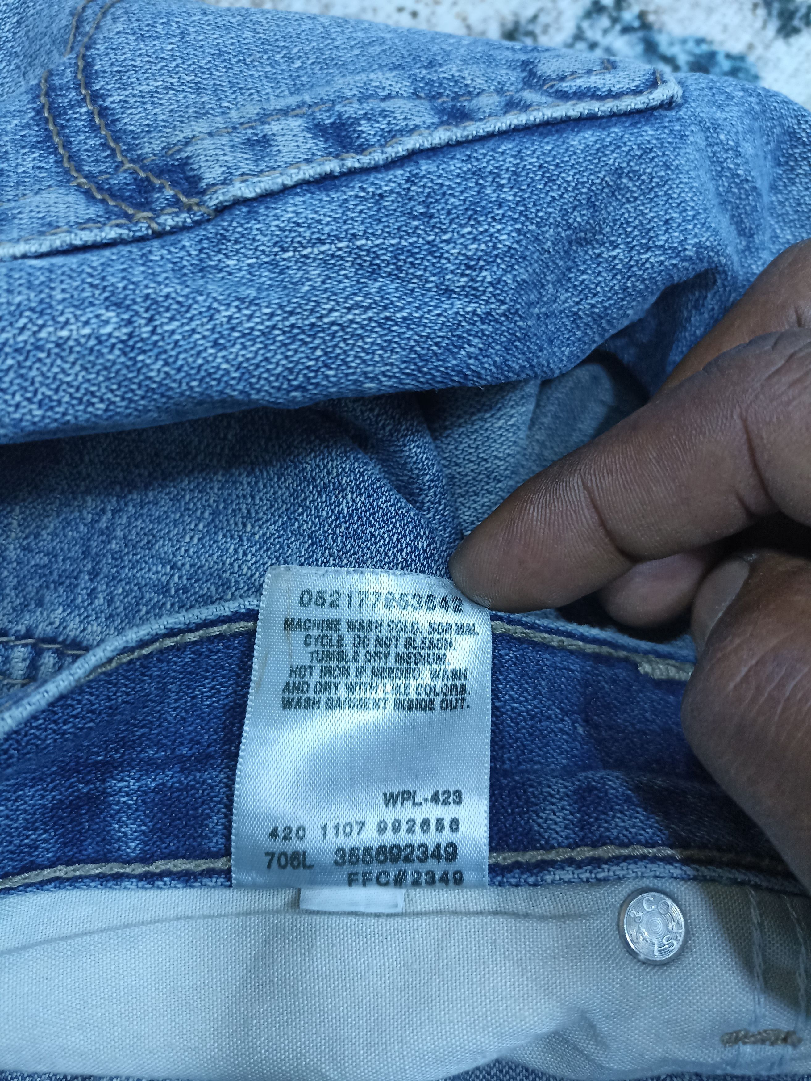 Levi's × Vintage Vintage Levis 569 Short Jeans J096 Size US 35 - 5 Thumbnail