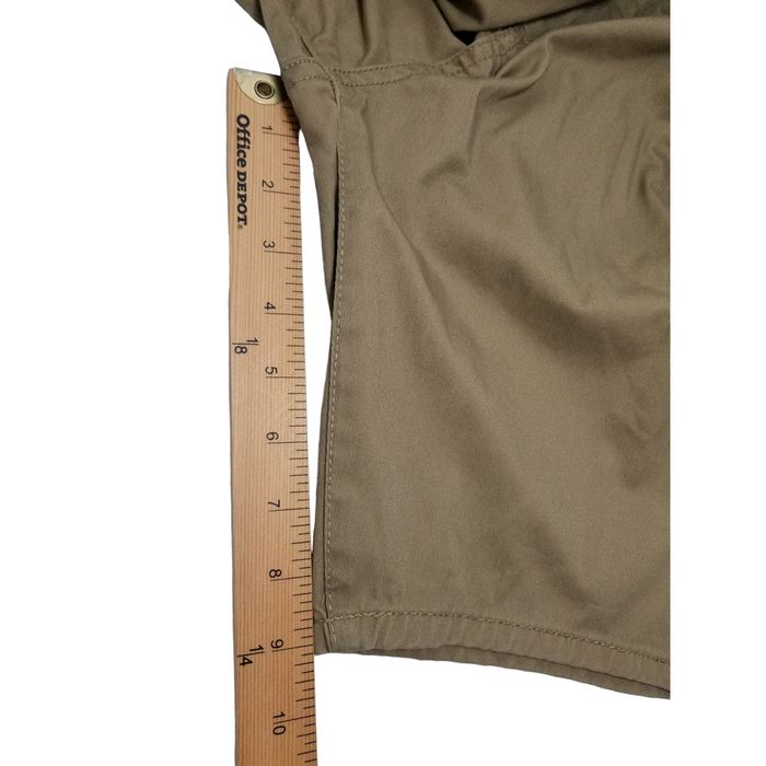 Quicksilver Tan QUICKSILVER Shorts - 34 waist | Grailed