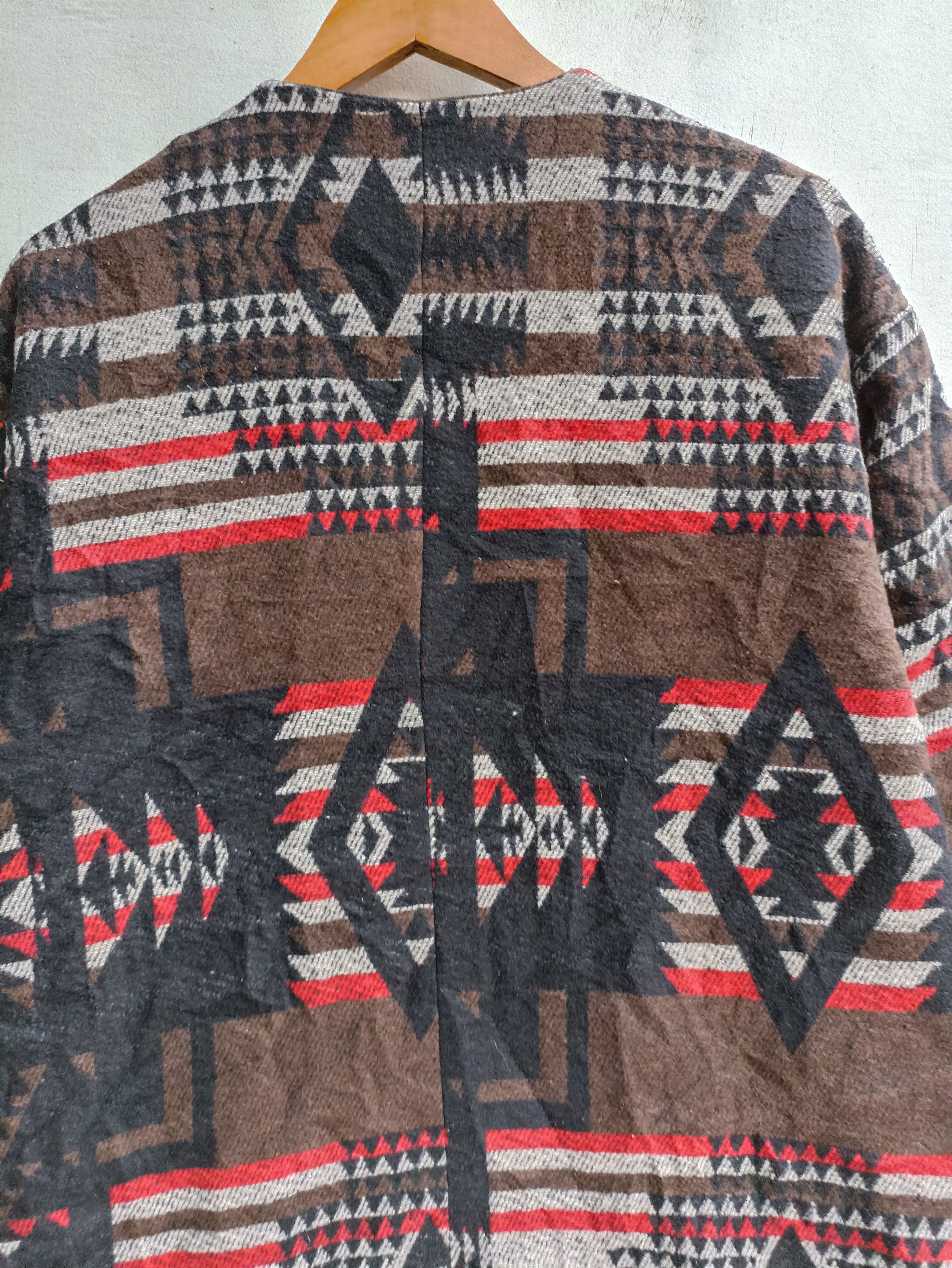 Native Navajo Cardigan jacket Native Art design parkas Size US M / EU 48-50 / 2 - 8 Thumbnail