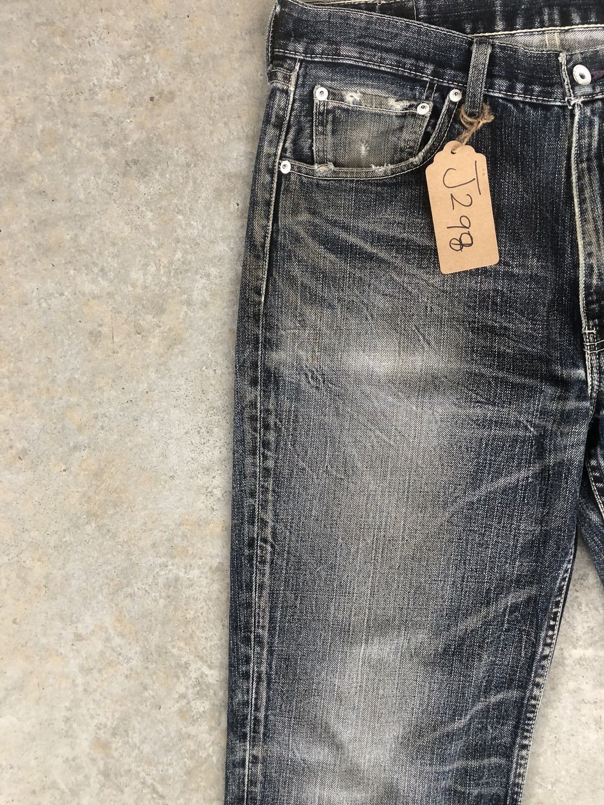 Levi's Y2k Distressed Jeans Levi’s 90’s Size US 33 - 6 Thumbnail