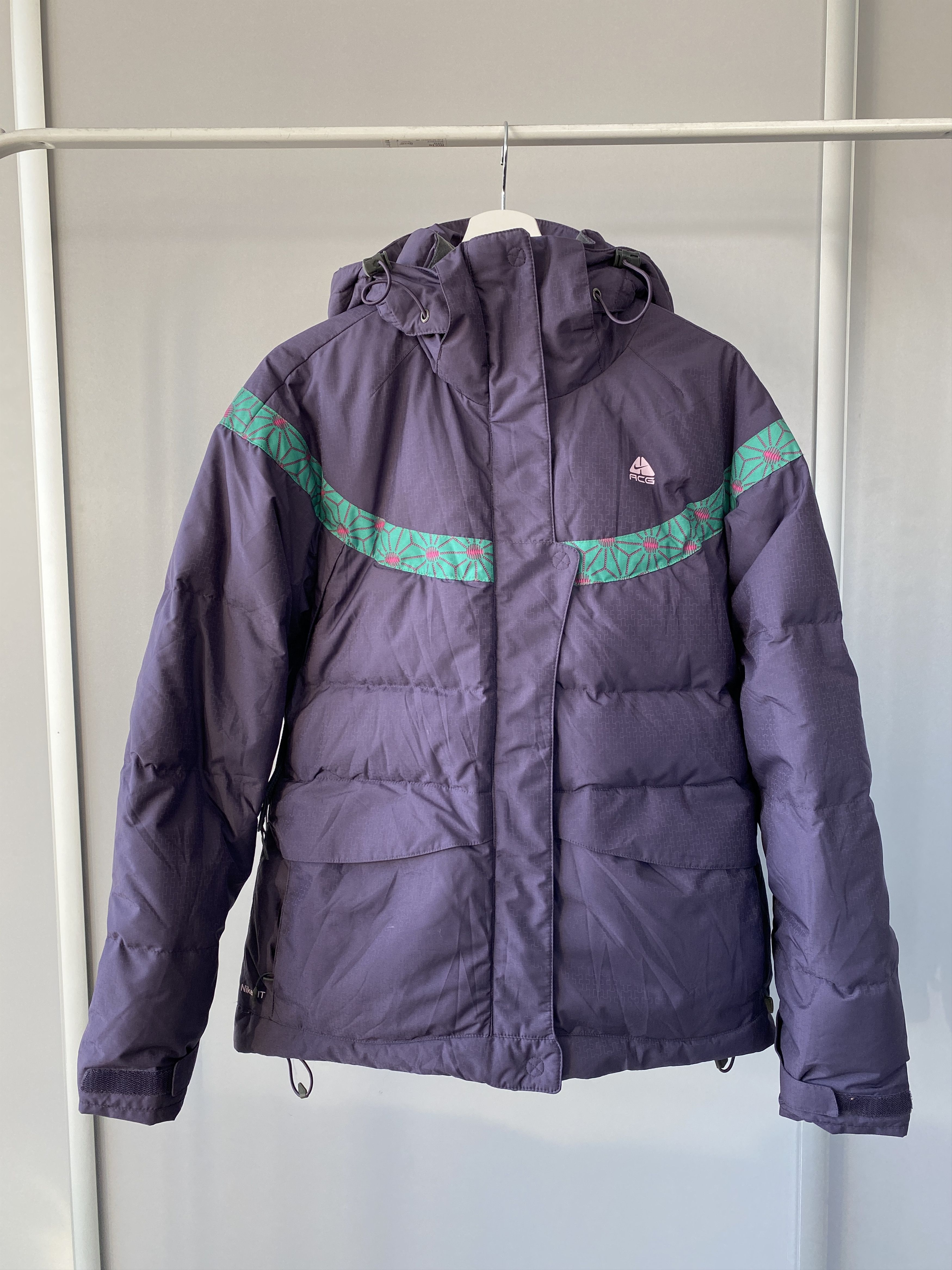 Purple down snowboard jacket Nike ACG