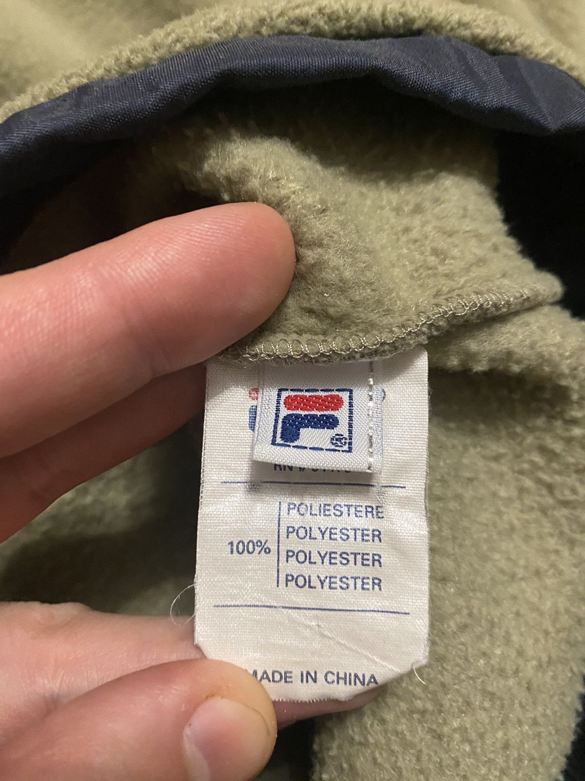 Fila Rare beautiful fleece Fila with nylon inserts. Y2K Size US L / EU 52-54 / 3 - 10 Thumbnail