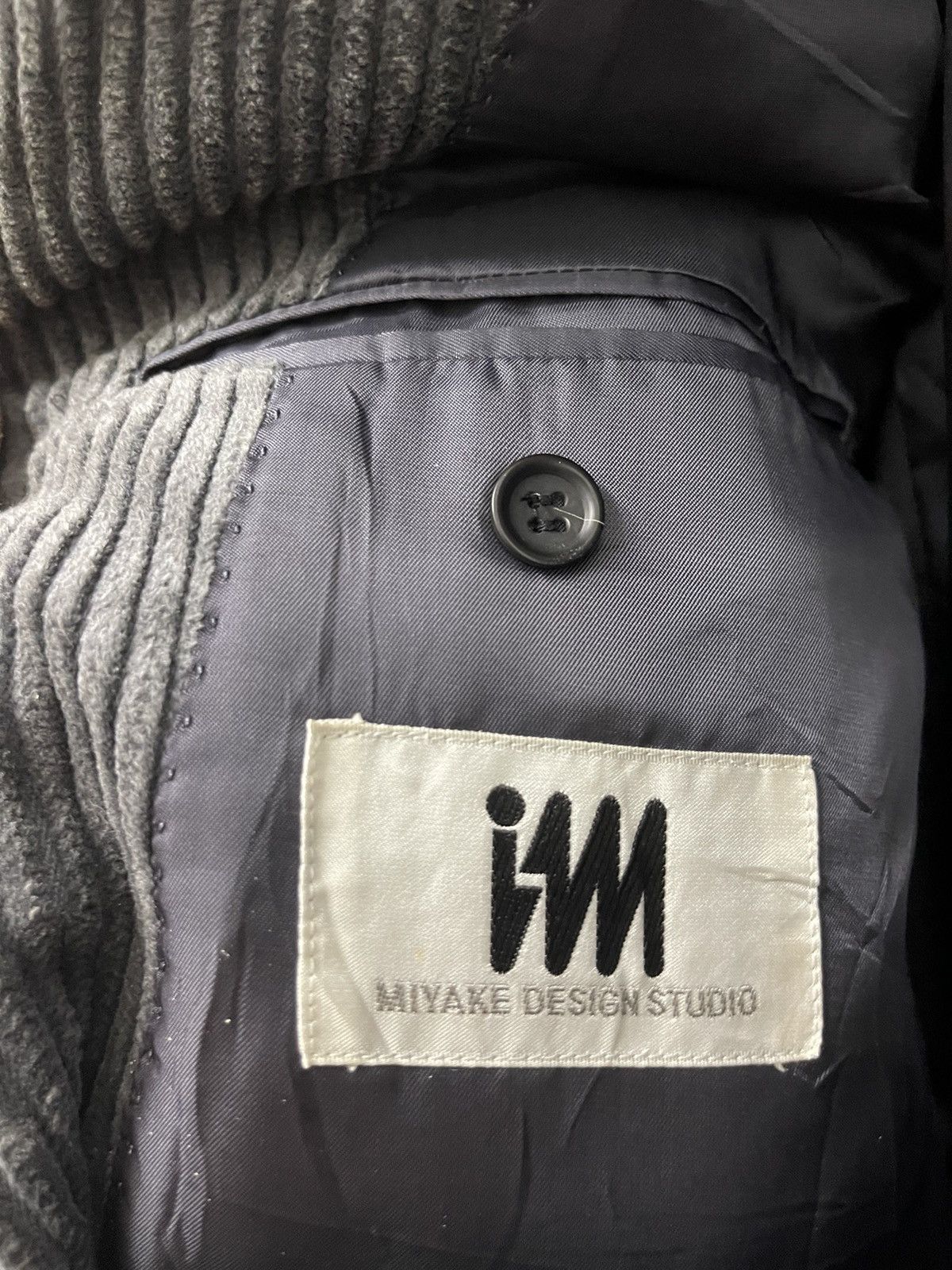 Issey Miyake Vintage ISSEY MIYAKE Corduroy Casual Jacket Size US M / EU 48-50 / 2 - 4 Thumbnail