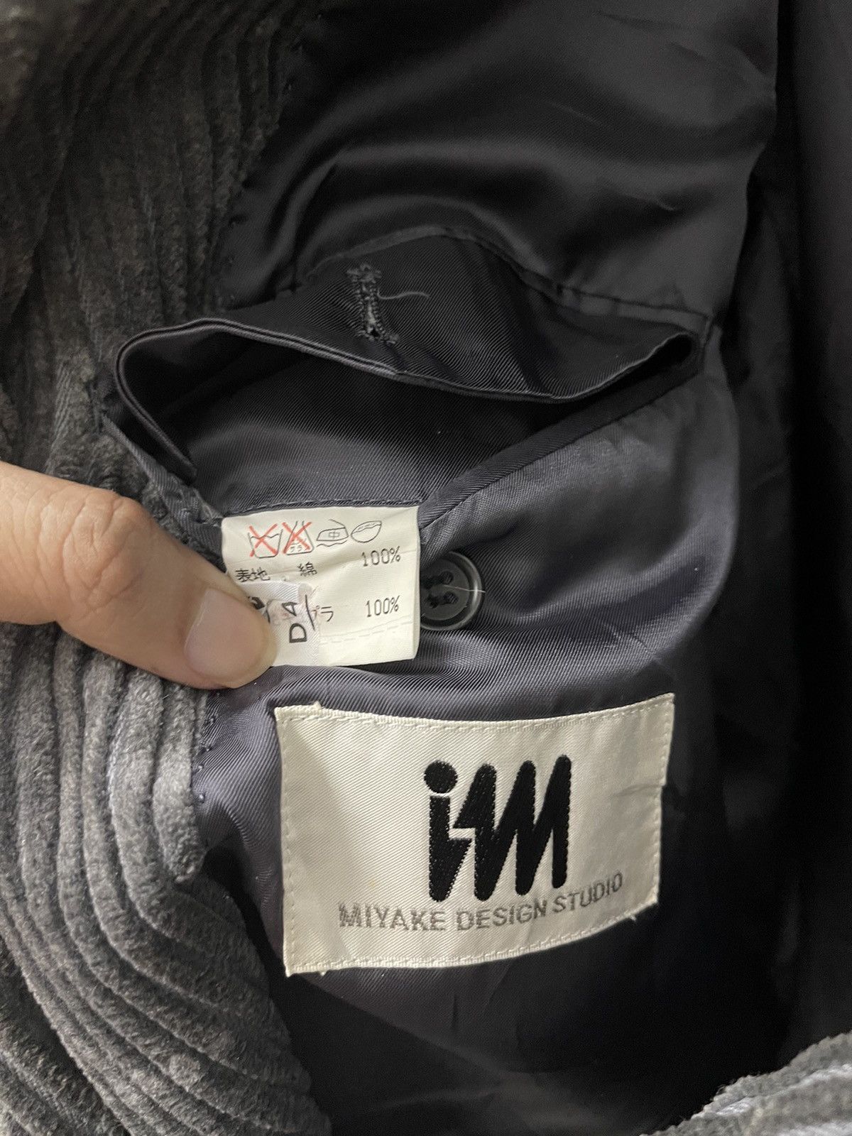 Issey Miyake Vintage ISSEY MIYAKE Corduroy Casual Jacket Size US M / EU 48-50 / 2 - 5 Thumbnail
