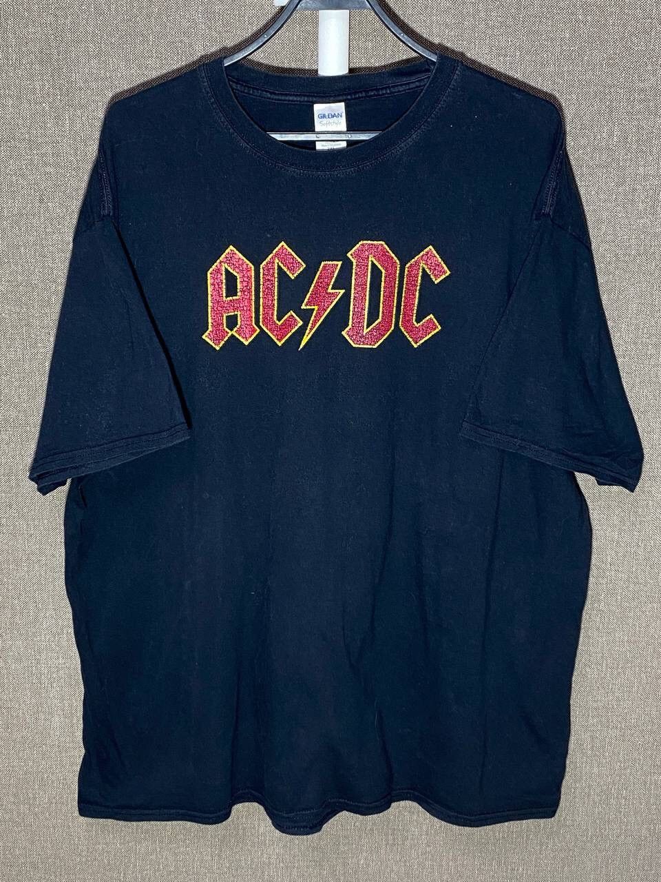 Vintage 90s Vintage ACDC Cracked Logo Short Sleeve T-Shirt In Black ...