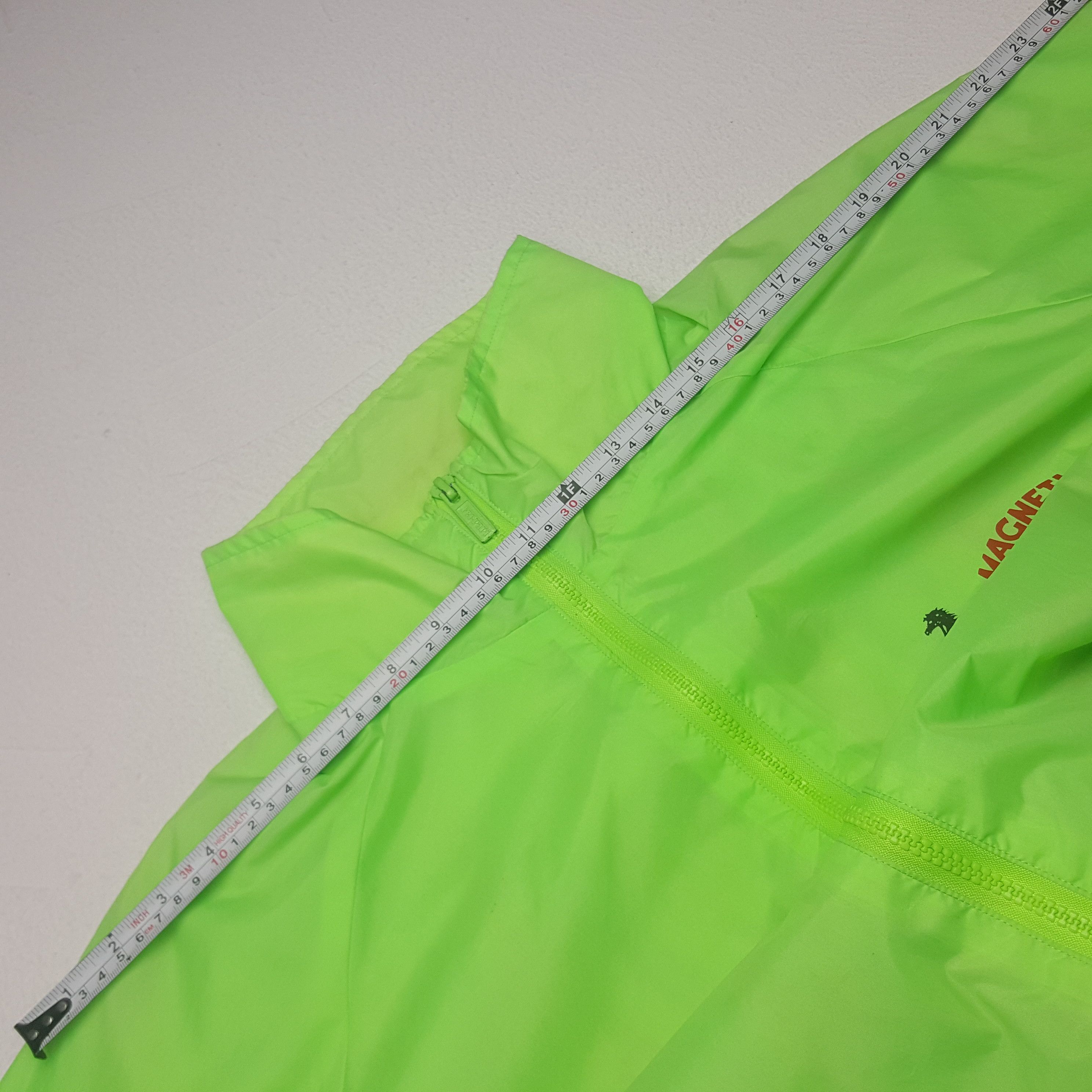 Vintage Vintage Ferrari x Magneti Marella Windbreaker Jacket Size US L / EU 52-54 / 3 - 9 Thumbnail