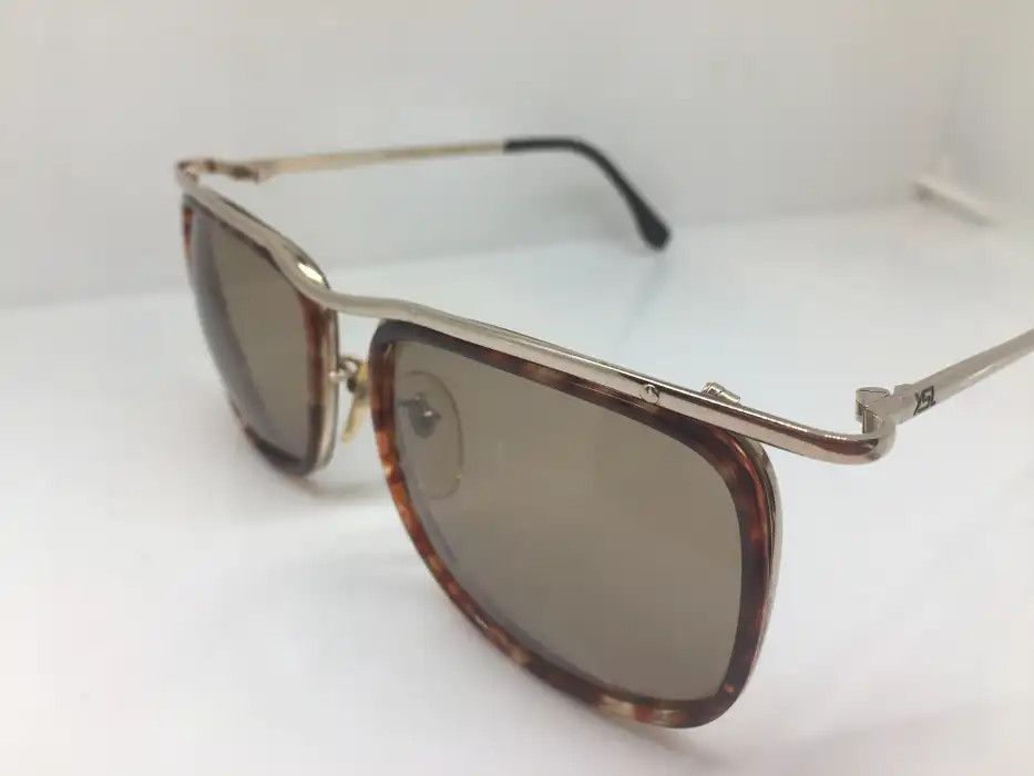 Yves Saint Laurent MOD YSL YVES SAINT LAURENT mod 31-6201 VINTAGE SUNGLASSES Size ONE SIZE - 8 Thumbnail
