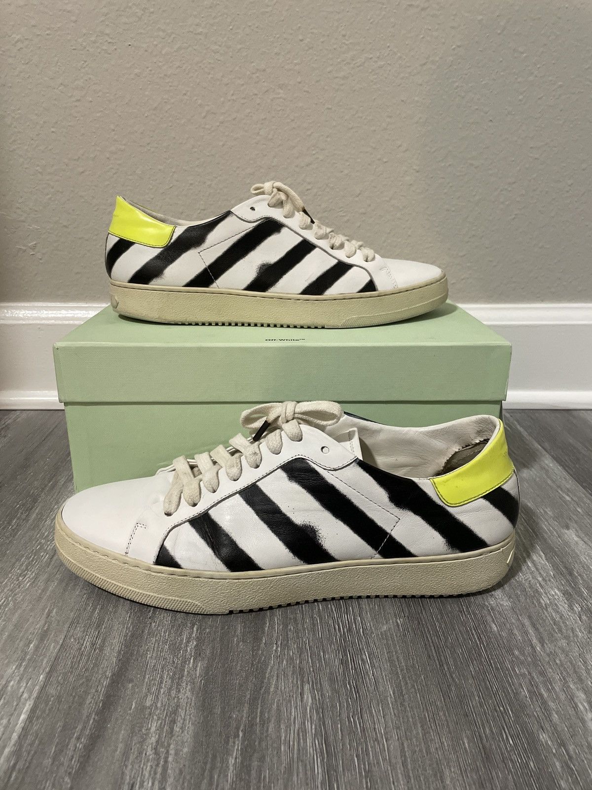 Off-White Off-White Diagonals Spray Authentic Sneaker Size US 7.5 / EU 40-41 - 1 Thumbnail