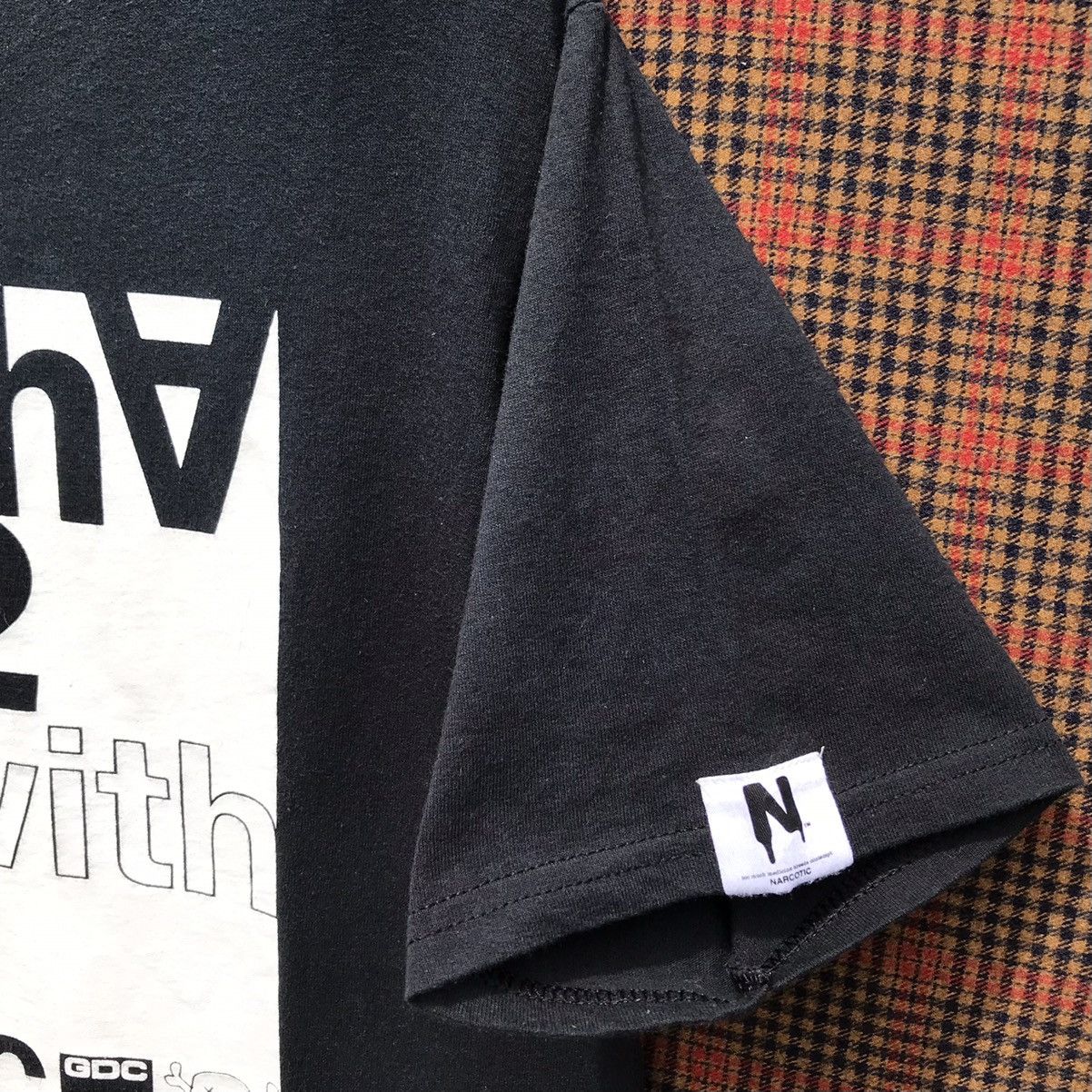 Japanese Brand 🔥Designers🔥Vintage GDC Narcotic 2002 Shirt Japanese Brand Size US M / EU 48-50 / 2 - 13 Thumbnail