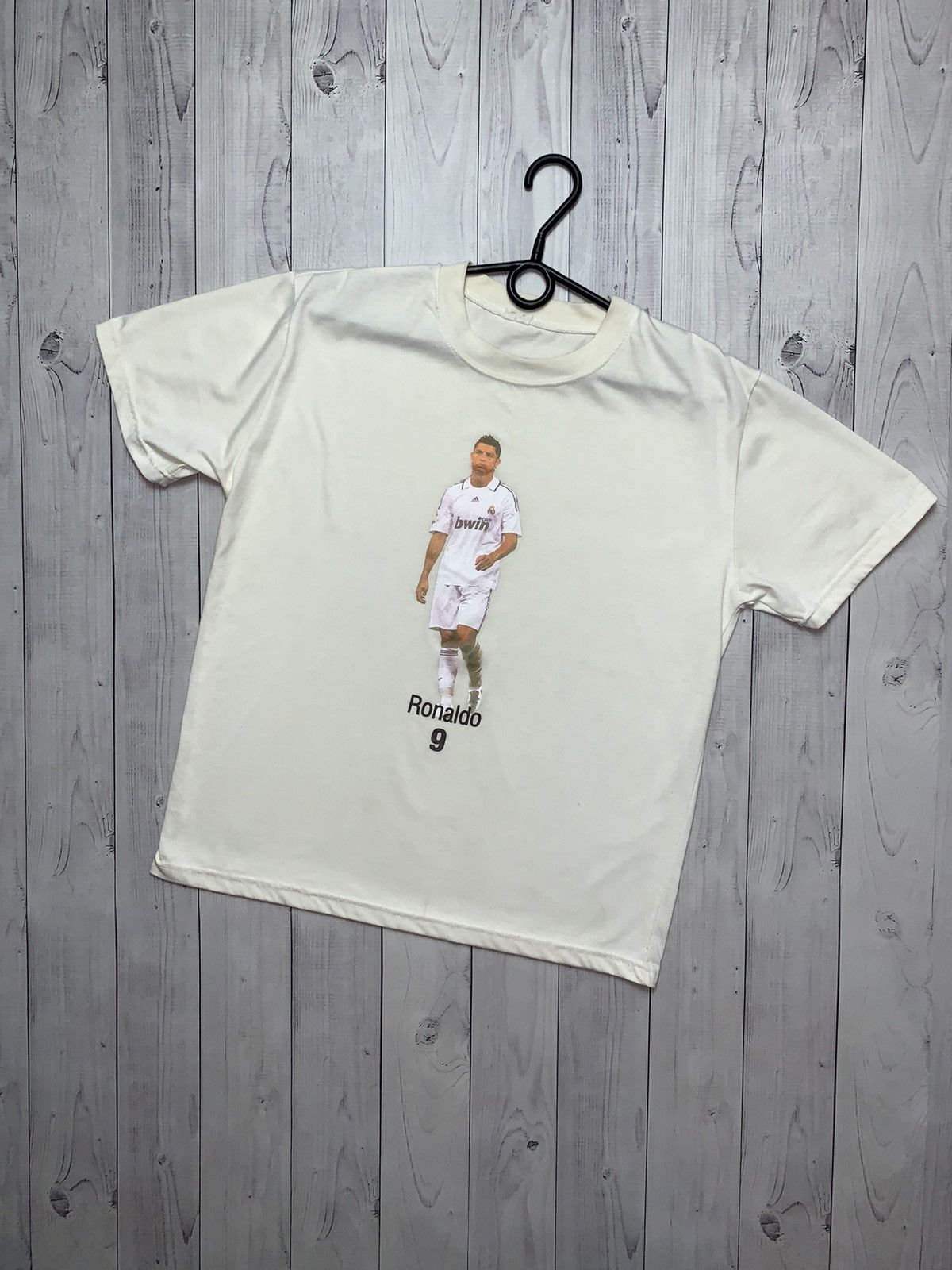 Vintage Vintage soccer jersey Ronaldo 9 Real Madrid size M Size US M / EU 48-50 / 2 - 1 Thumbnail