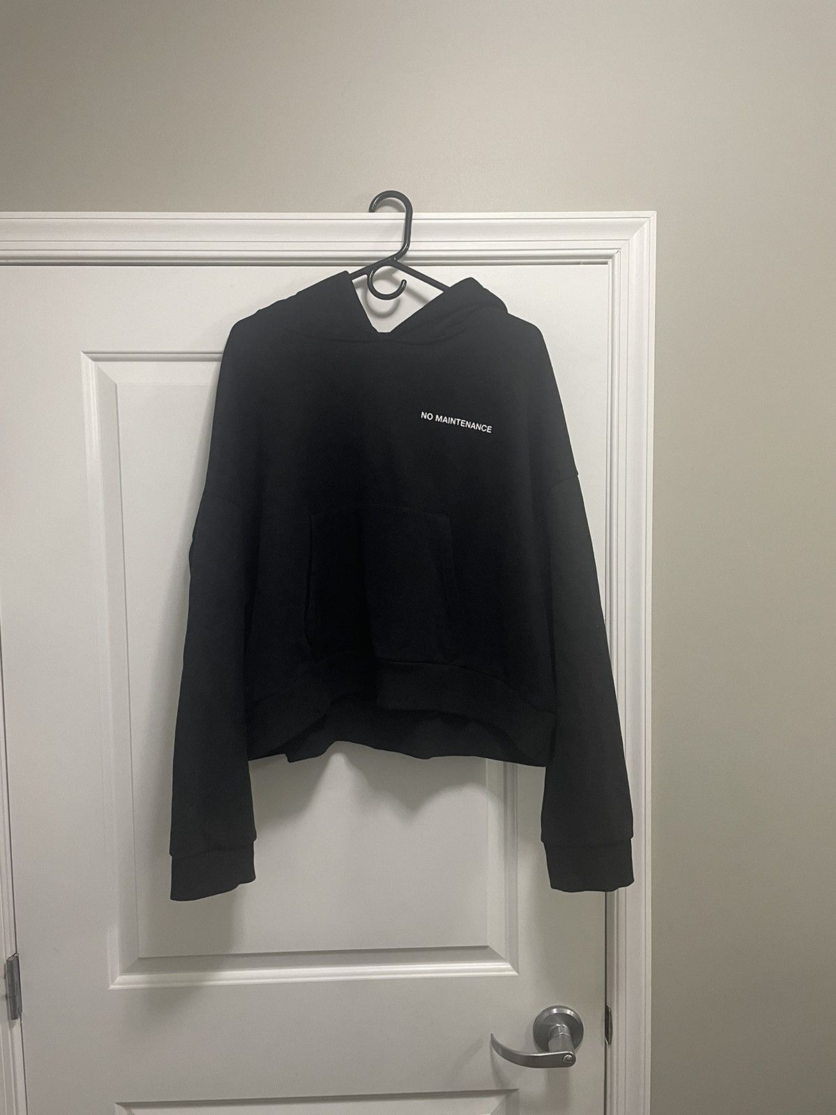 Streetwear No Maintenance Black Cropped Hoodie | Grailed