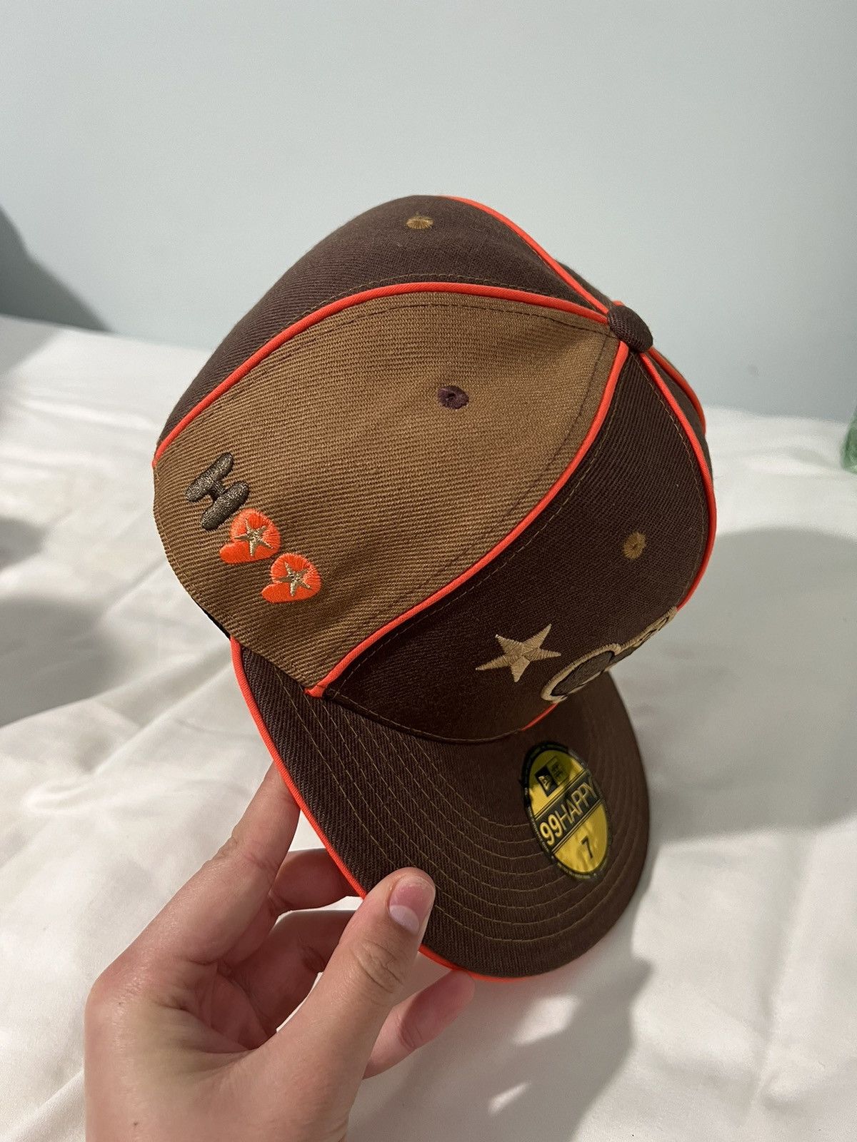 Happy99 Happy99 CLI0 Fitted Hat in Brown size 7 | Grailed