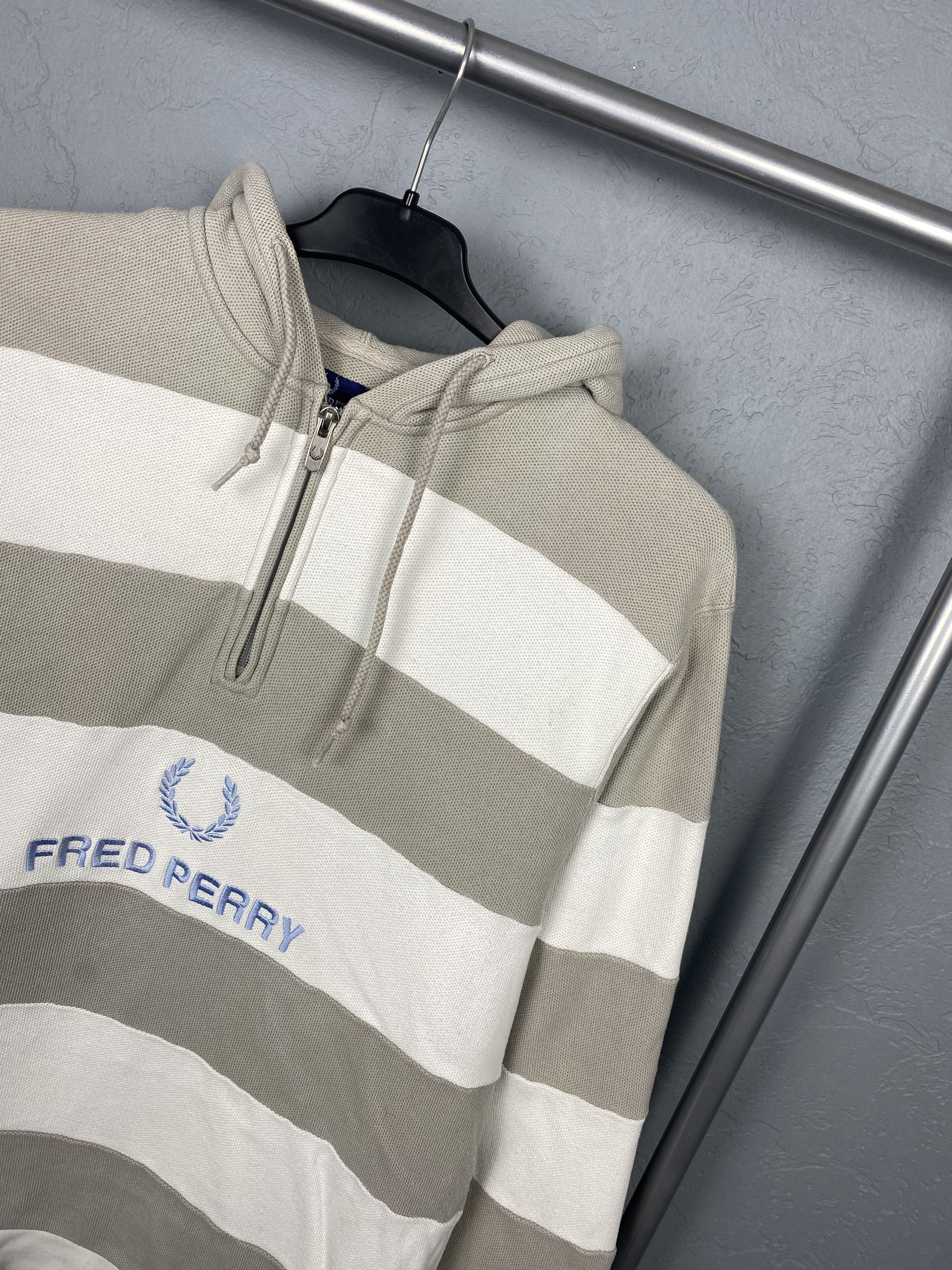 Fred Perry Fred Perry Vintage Mens Big Logo Hoodie Size US L / EU 52-54 / 3 - 2 Thumbnail