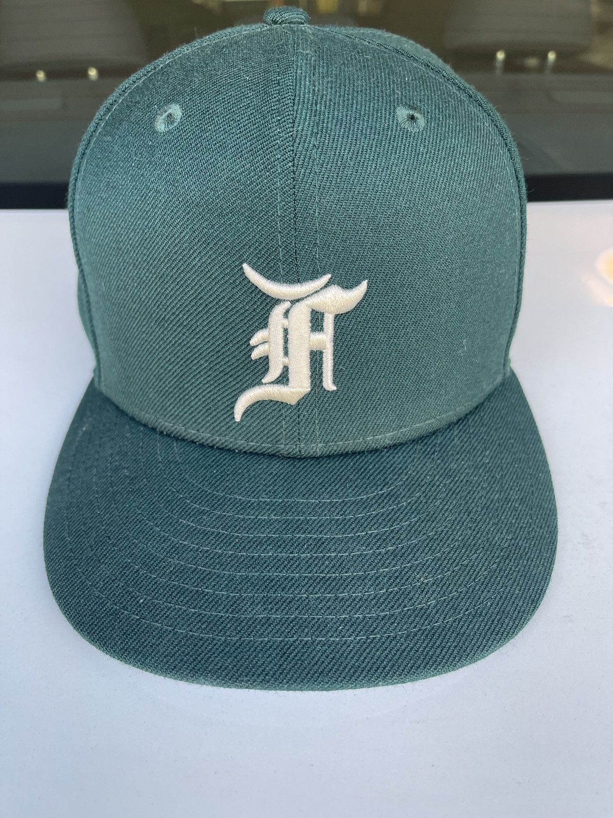 FOG ESSENTIALS × New Era E HAT FOG Essentials x New Era Caps The American luxury of FOG