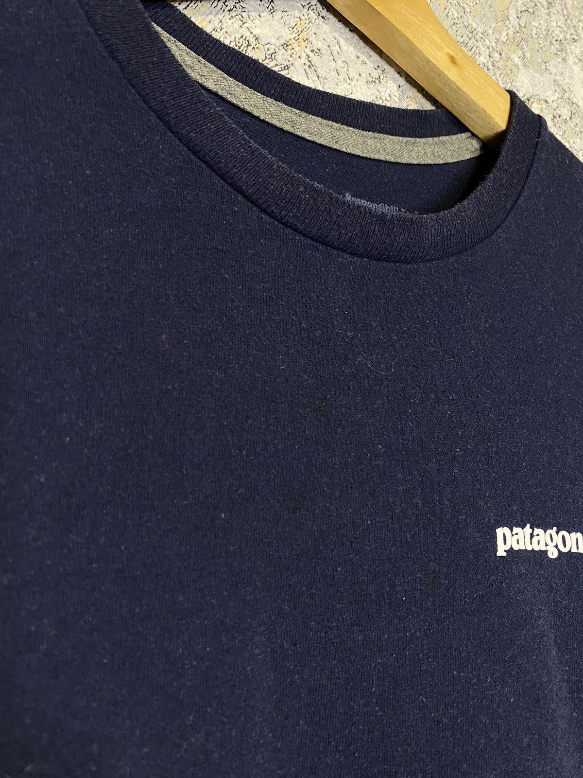 Patagonia Men’s Patagonia Long Sleeve Shirt Big Logo Size S Pullover Size US S / EU 44-46 / 1 - 6 Thumbnail