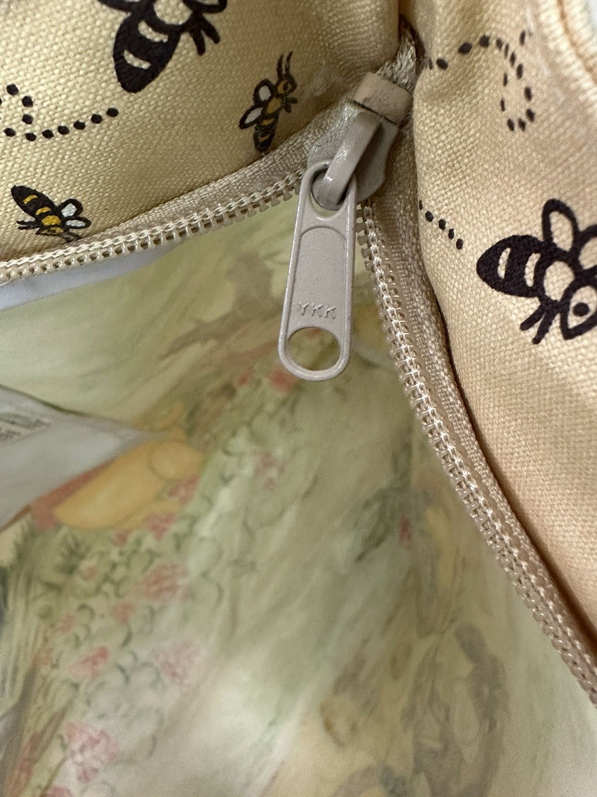 Disney × Vintage VINTAGE WINNIE THE POOH OVERPRINT TOTE BAG Size ONE SIZE - 10 Thumbnail