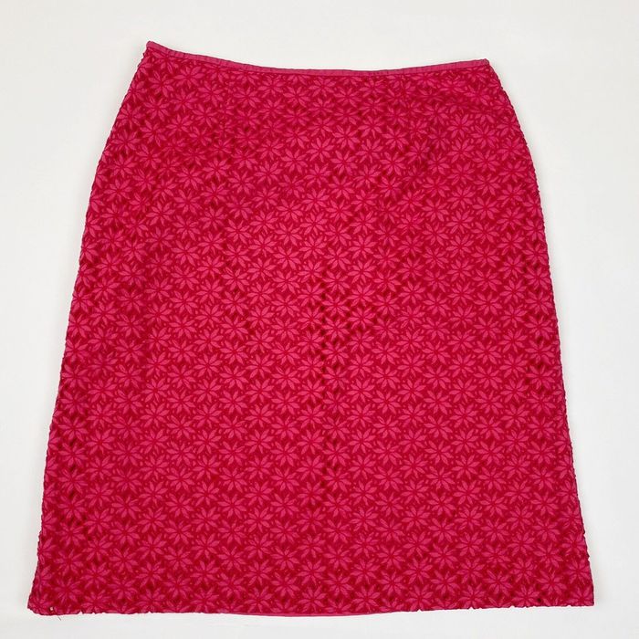 Ann Taylor ANN TAYLOR Pink Floral Eyelet Lace Straight Skirt - Size 8 ...