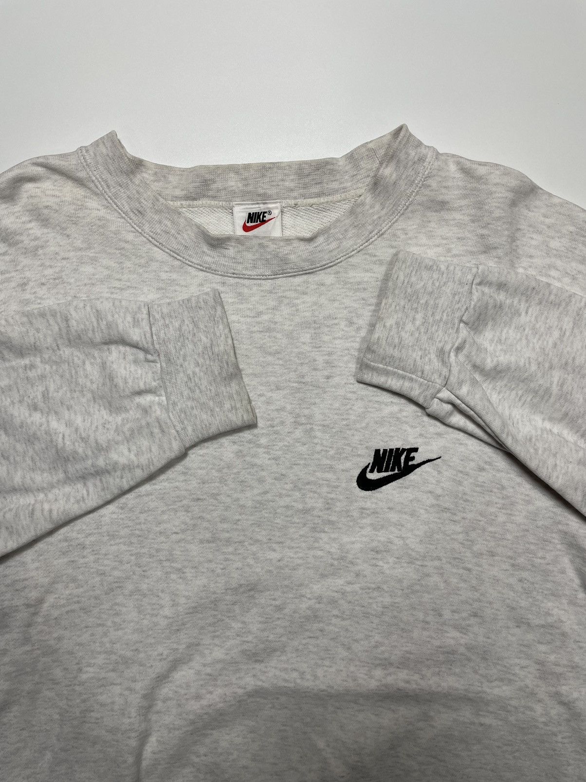 Nike × Vintage Vintage Nike Swoosh Small Embroidery Logo Sweatshirt uzi t Size US L / EU 52-54 / 3 - 4 Thumbnail