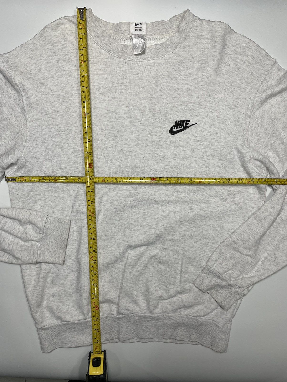Nike × Vintage Vintage Nike Swoosh Small Embroidery Logo Sweatshirt uzi t Size US L / EU 52-54 / 3 - 8 Thumbnail
