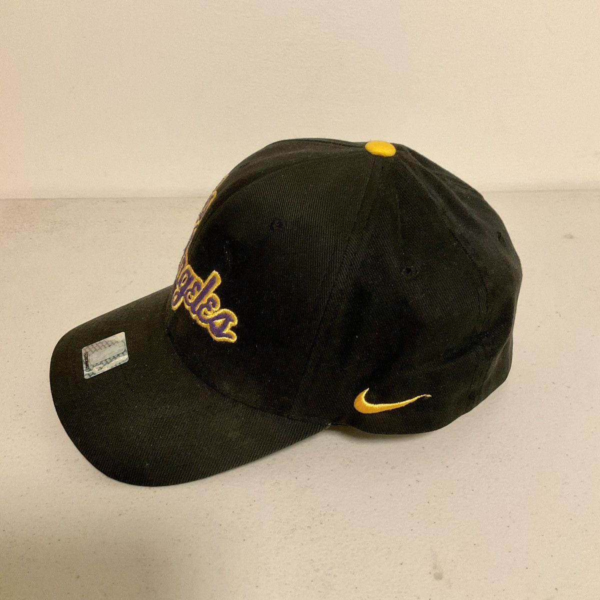 Vintage Nike Los Angeles Lakers NBA Flex Fitted Hat