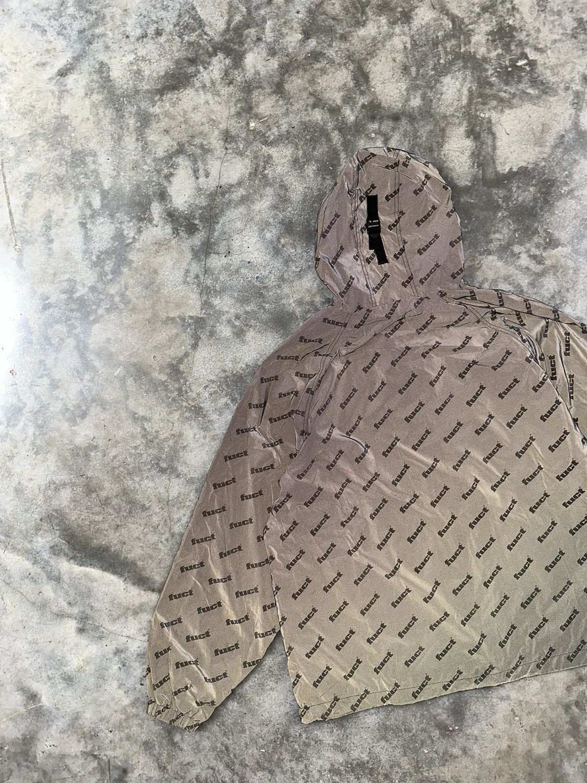 FUCT Fuct Heavy 3M All Over Logo Rain Jacket Sz. Large Grey Size US L / EU 52-54 / 3 - 4 Thumbnail
