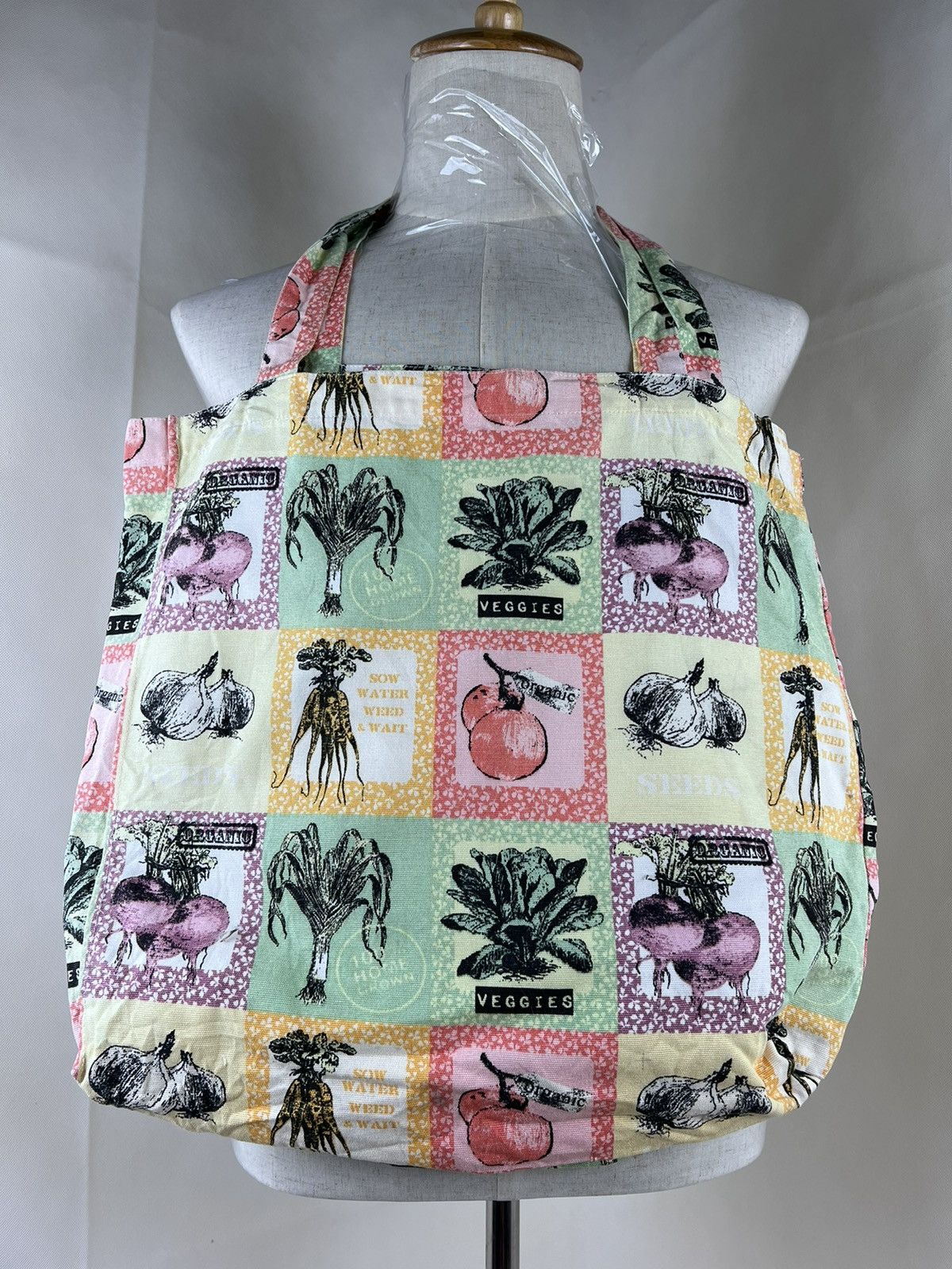 Japanese Brand Vintage Japanese Brand Veggies Grocery / Tote Bag Size ONE SIZE - 1 Thumbnail
