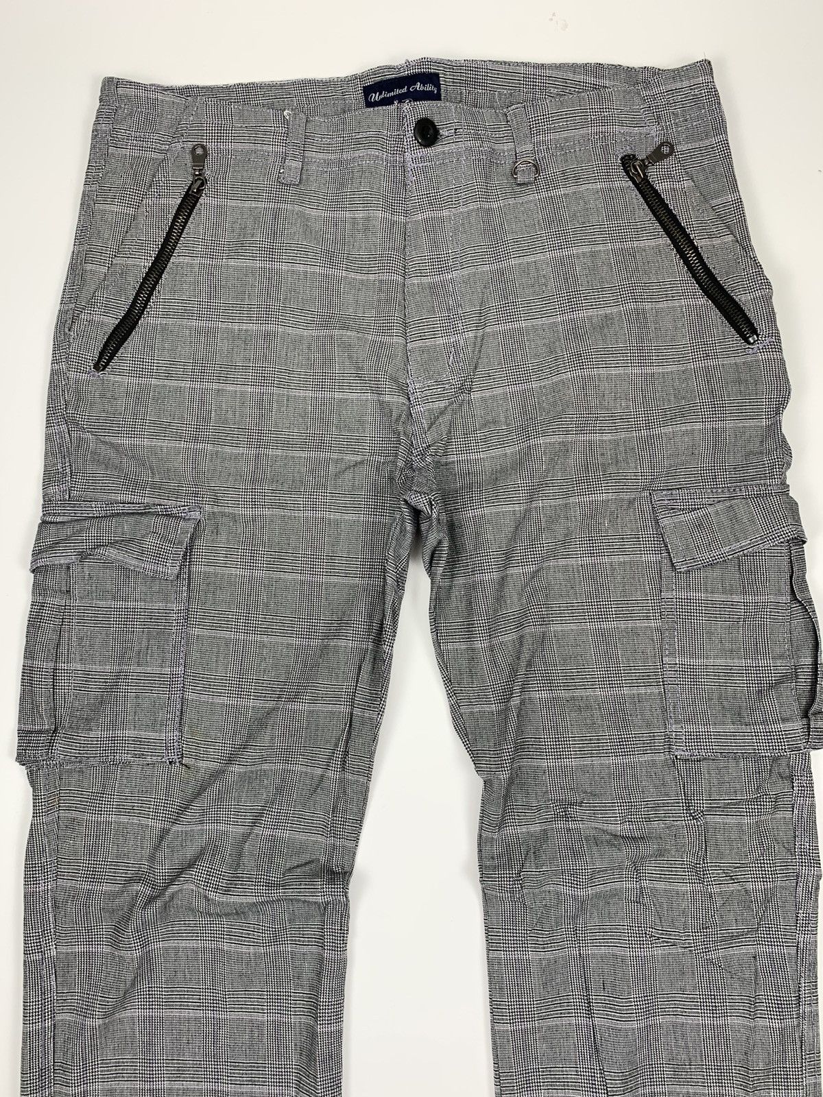 Designer × Japanese Brand Unlimited Ability Grey Checkerboard Cargo Trouser Size US 34 / EU 50 - 3 Thumbnail