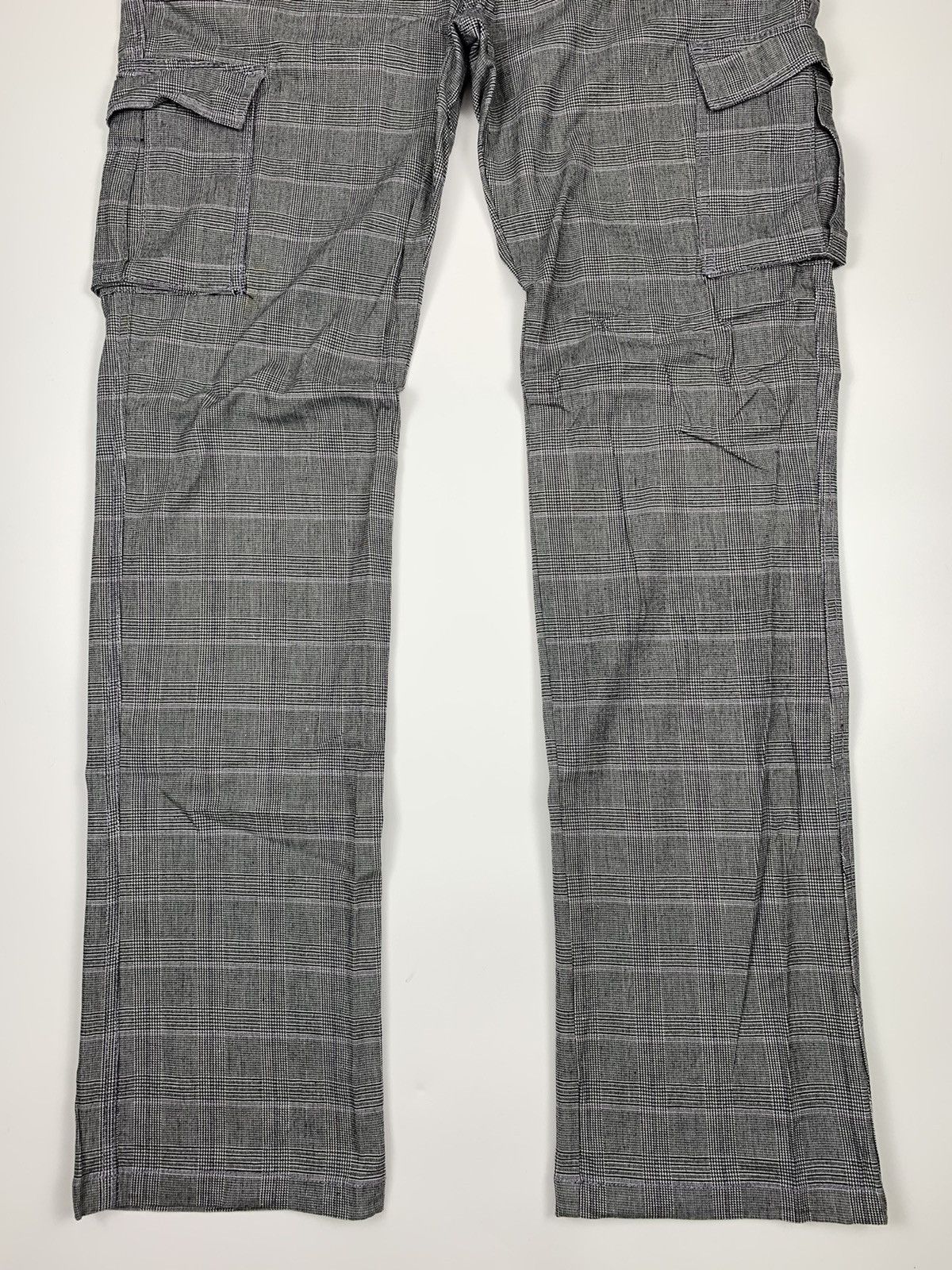 Designer × Japanese Brand Unlimited Ability Grey Checkerboard Cargo Trouser Size US 34 / EU 50 - 4 Thumbnail