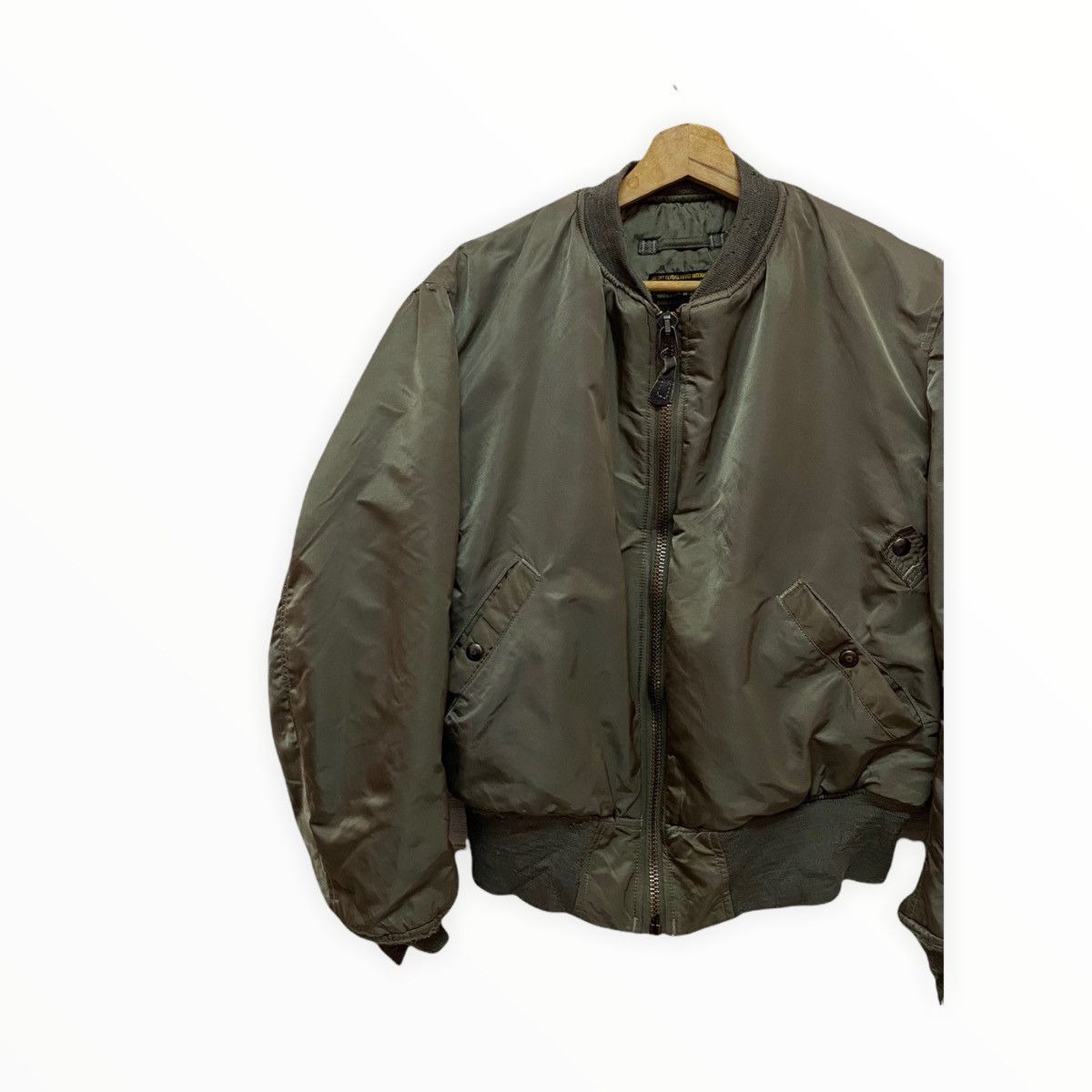 Avirex RARE🔥AVIREX MADE IN USA TYPE MA-1 FLYERS BOMBER JACKET Size US M / EU 48-50 / 2 - 4 Thumbnail