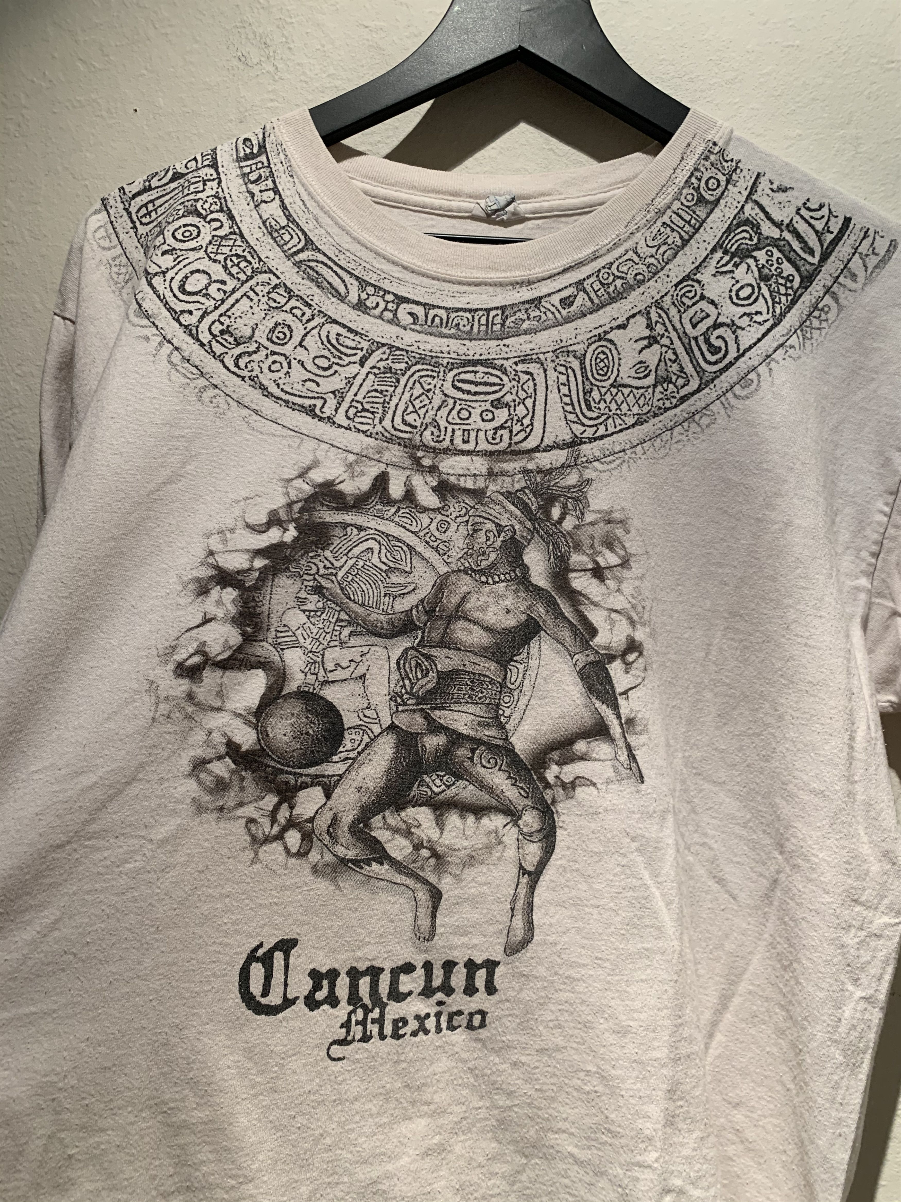 Other *RARE* Vintage Cancun Mexico Aztec Tribal Native T-Shirt - L Size US L / EU 52-54 / 3 - 2 Thumbnail