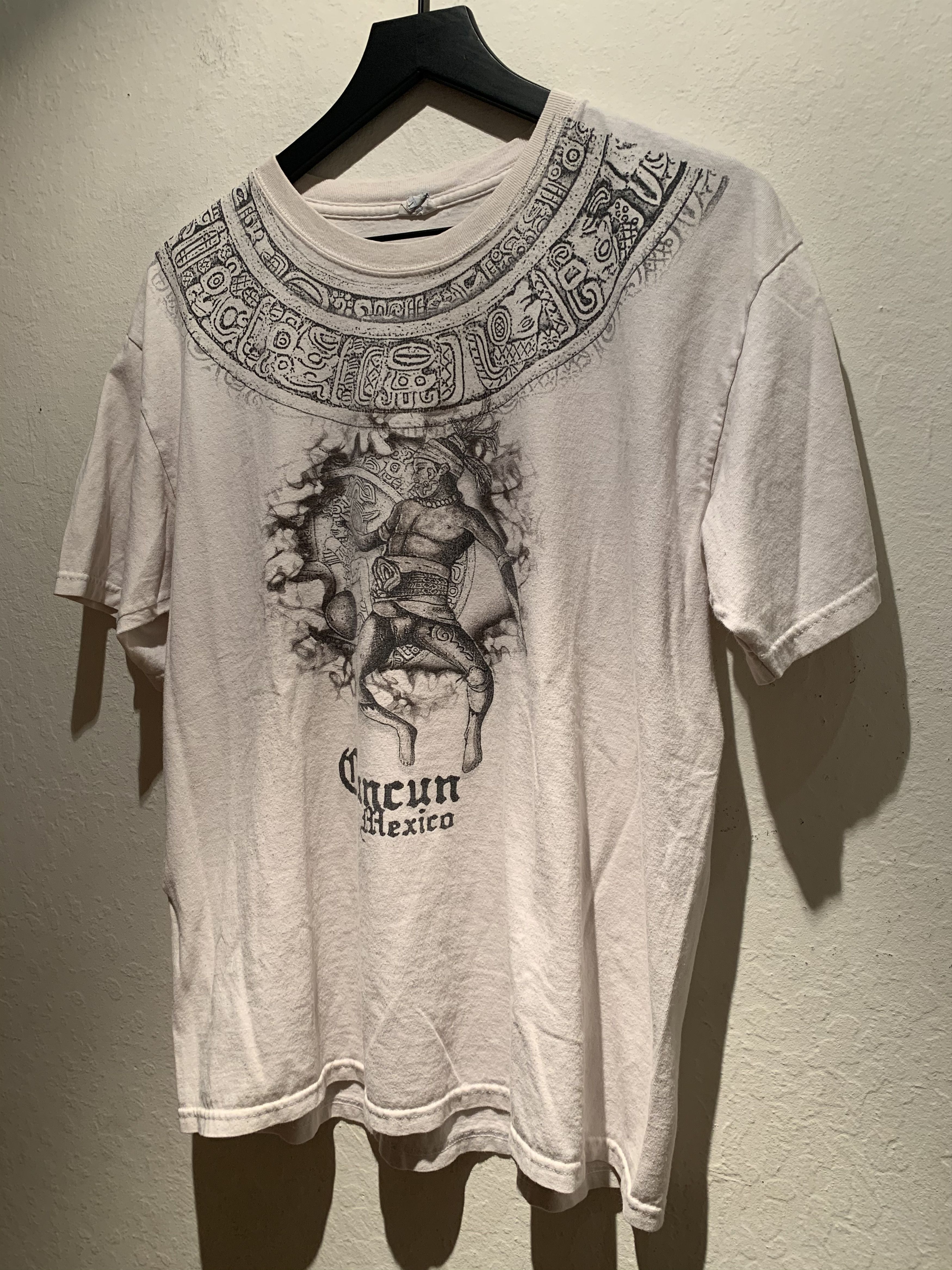 Other *RARE* Vintage Cancun Mexico Aztec Tribal Native T-Shirt - L Size US L / EU 52-54 / 3 - 1 Thumbnail