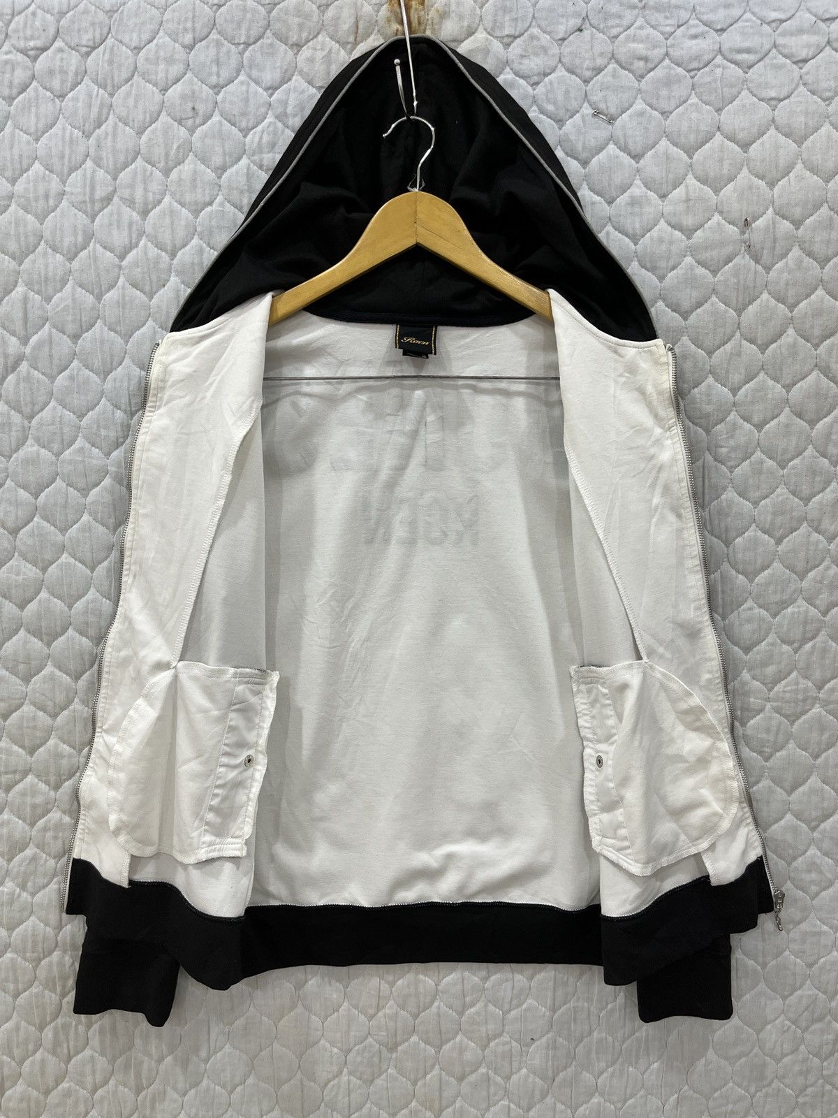 Roen (Ccc). ROEN SKULLS JAPAN HYPEBEAST HOODIE SWEATER Size US S / EU 44-46 / 1 - 7 Thumbnail