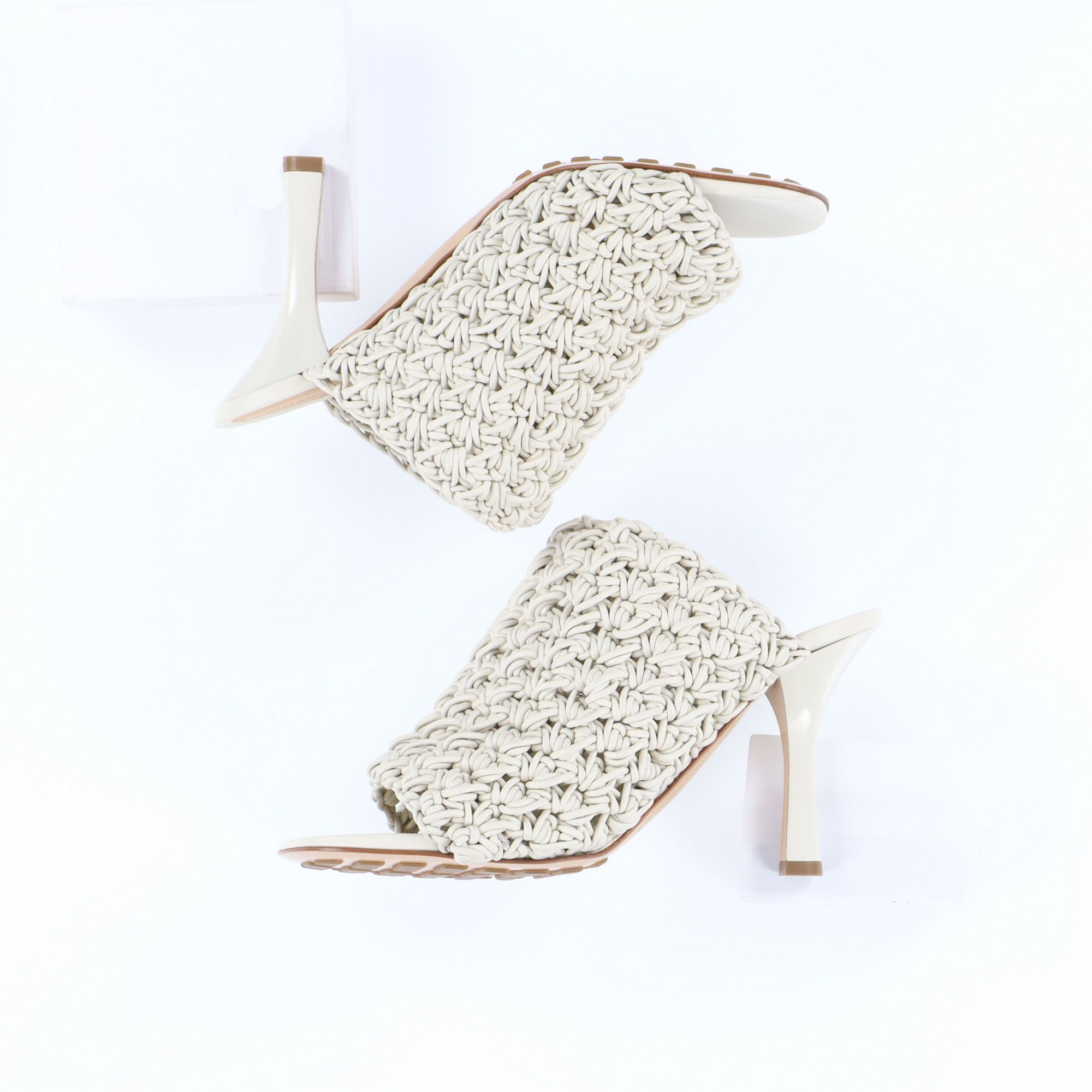 Bottega Veneta Off-White BV Board Crochet Leather Mules Size US 10.5 / IT 40.5 - 3 Thumbnail