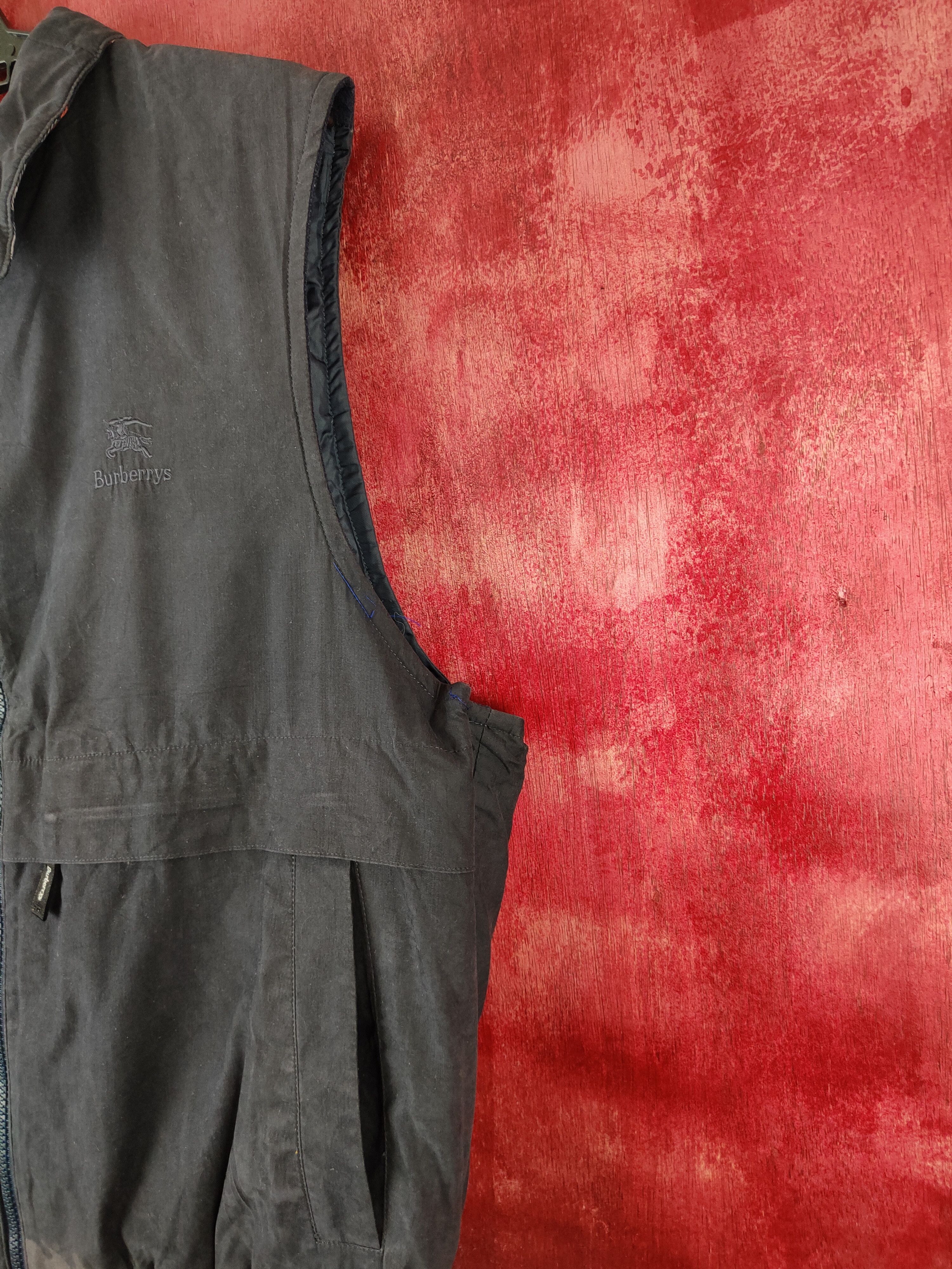 Burberry × Vintage Burberrys vintage Dark Blue Faded Vests #5548 Size US L / EU 52-54 / 3 - 8 Thumbnail