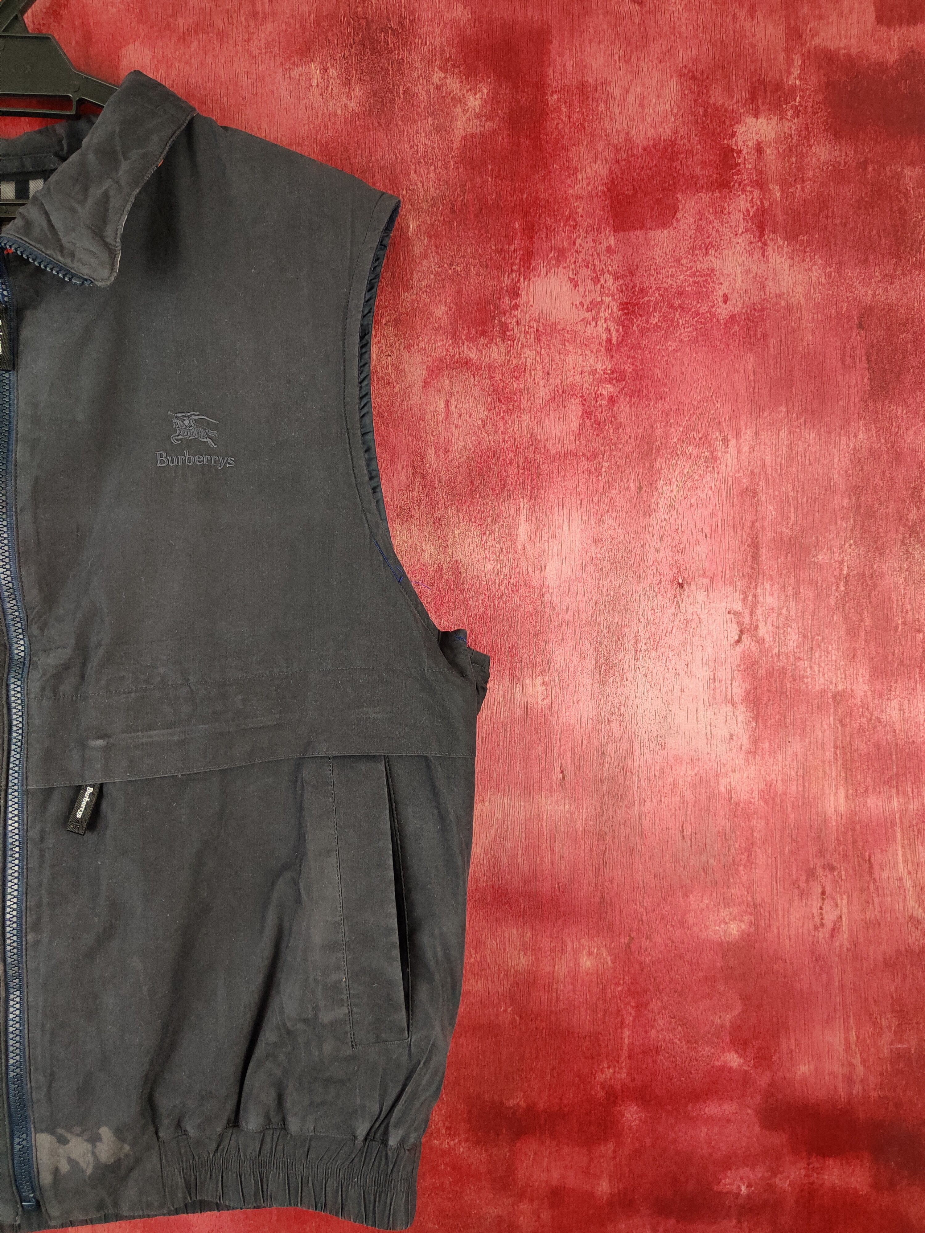 Burberry × Vintage Burberrys vintage Dark Blue Faded Vests #5548 Size US L / EU 52-54 / 3 - 7 Thumbnail