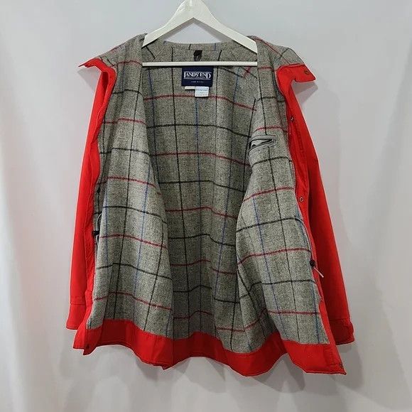 Lands' End Vtg Made in USA Red Goretex Jacket Plaid Wool Lining sz L Size US L / EU 52-54 / 3 - 8 Thumbnail