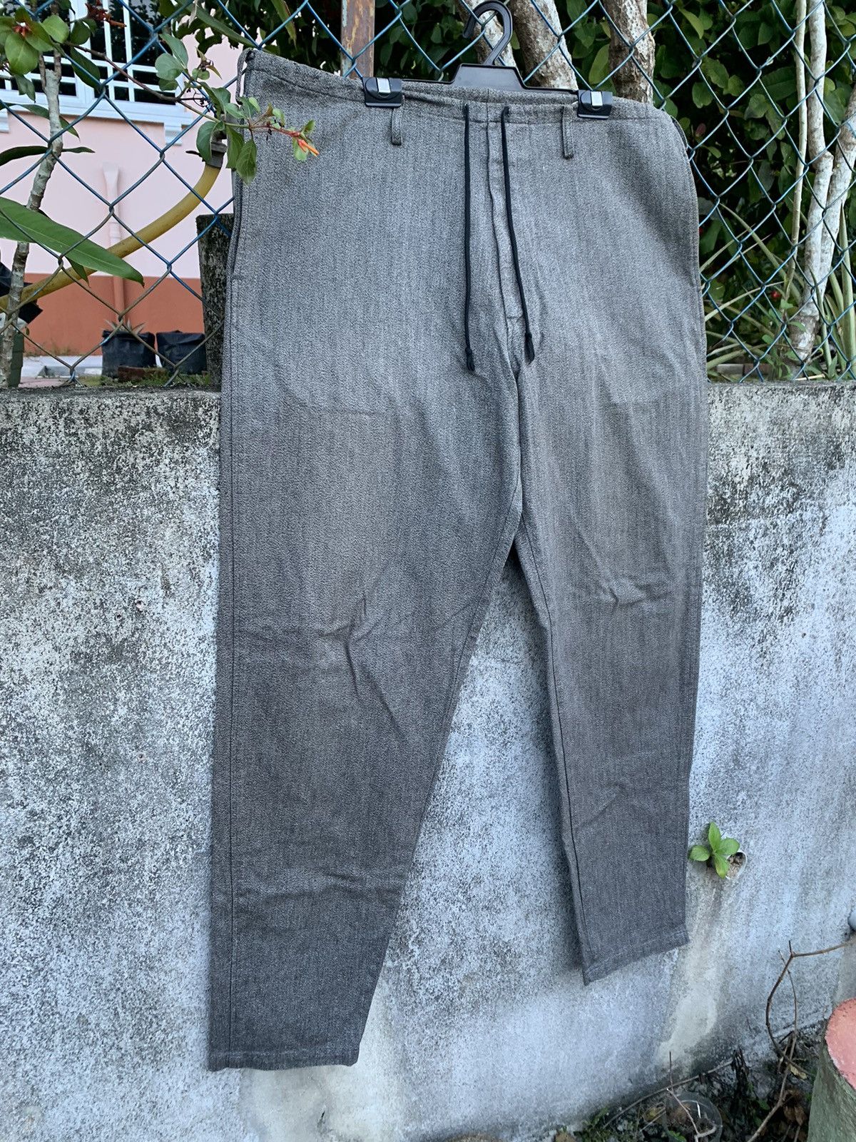 Japanese Brand Y’s Yohji Yamamoto Salt & Pepper Herringbone Twill Cotton Size US 42 / EU 58 - 2 Thumbnail