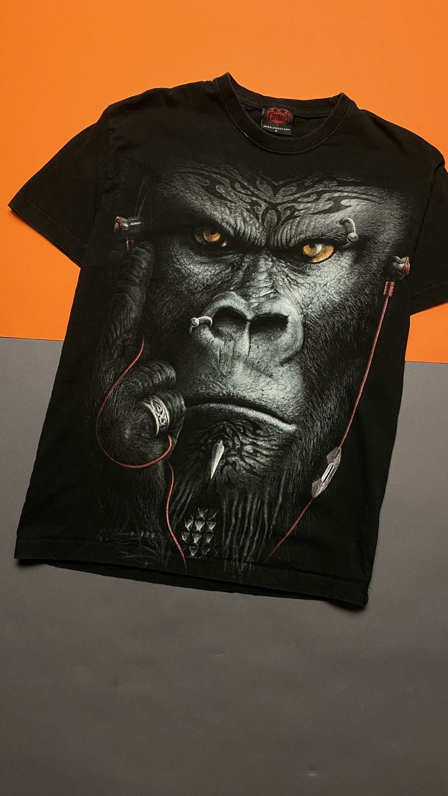 Band Tees × Vintage Spiral vintage T-shirts Size US S / EU 44-46 / 1 - 3 Thumbnail
