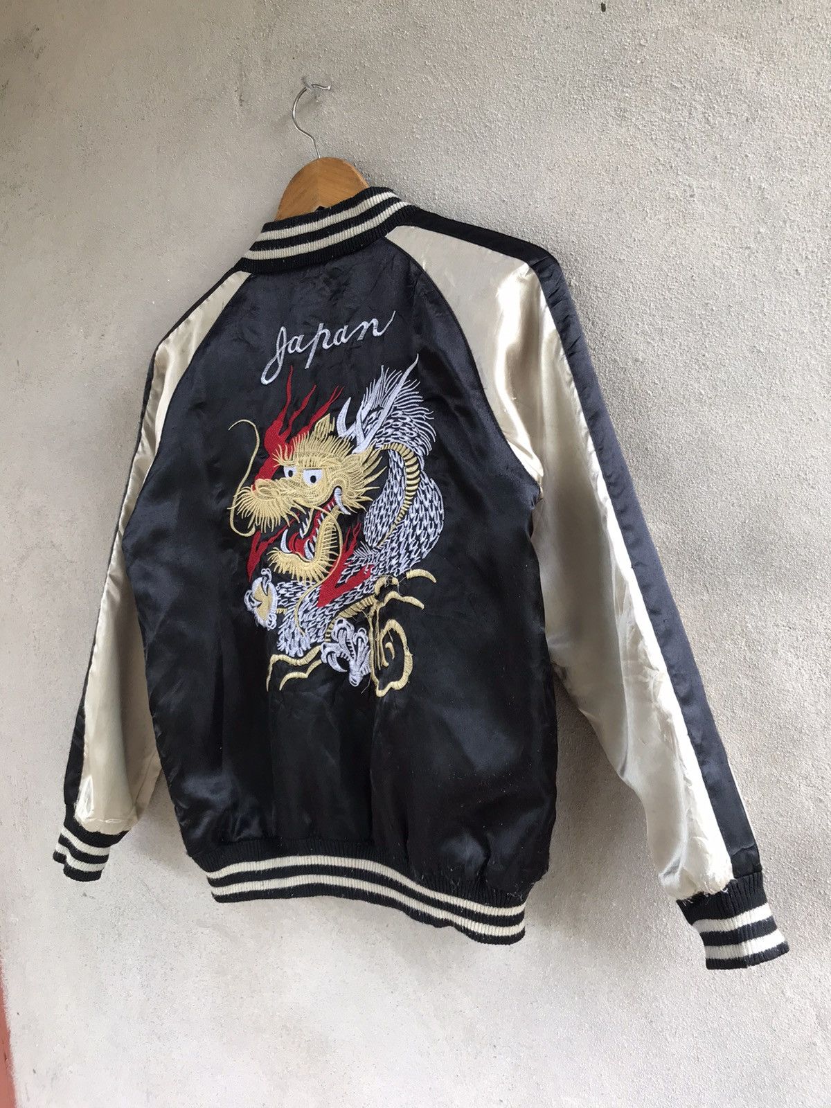 Beauty Beast × Vintage VINTAGE SUKAJAN SOUVENIR DRAGON JACKET Size US S / EU 44-46 / 1 - 3 Thumbnail